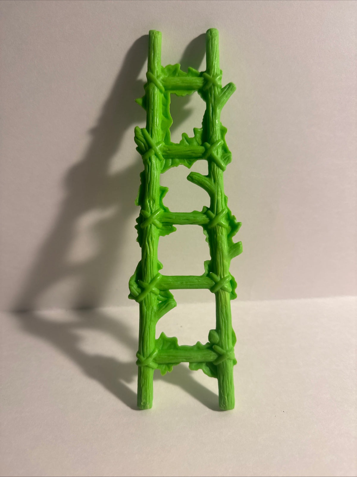 417 - accessory lot, fisher price ladder, chair rope and more