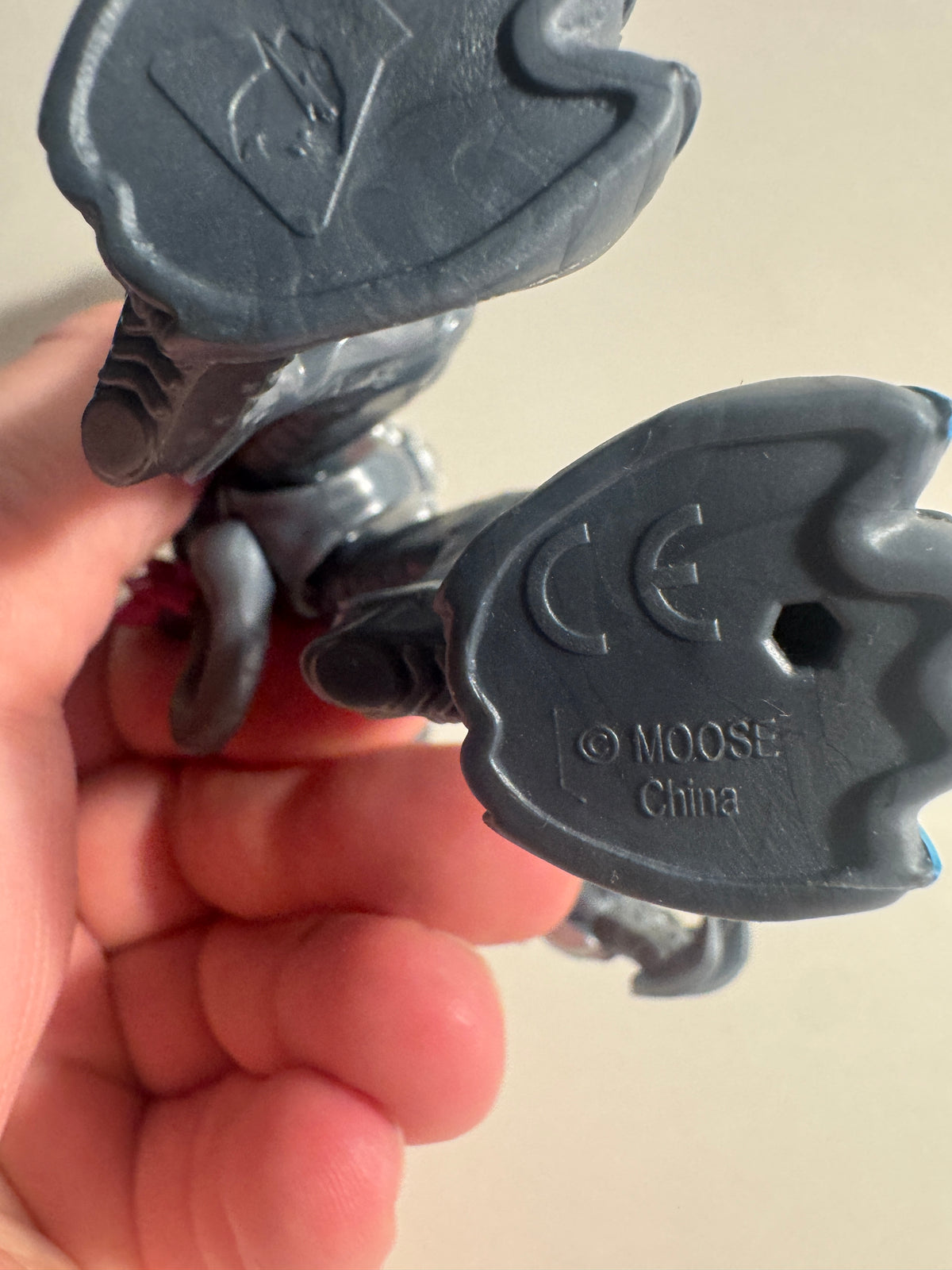 419 - MrBeast Lab Mutators Silver-Byte Panther Action Figure Moose Toys Silver Beast
