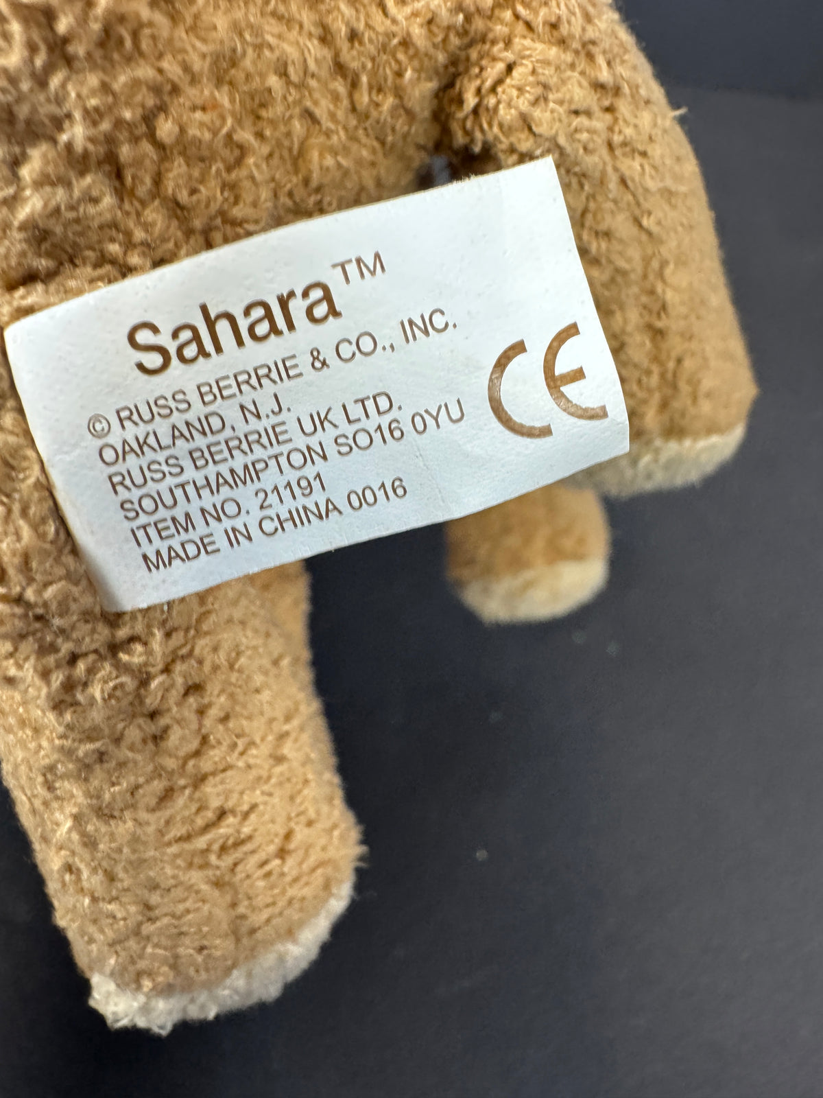 578 - Vtg Russ Berrie Luv Pets Sahara Camel Plush Bean Bag
