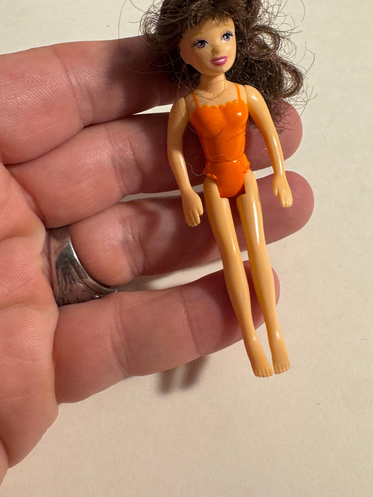 528 - vintage Polly pocket doll