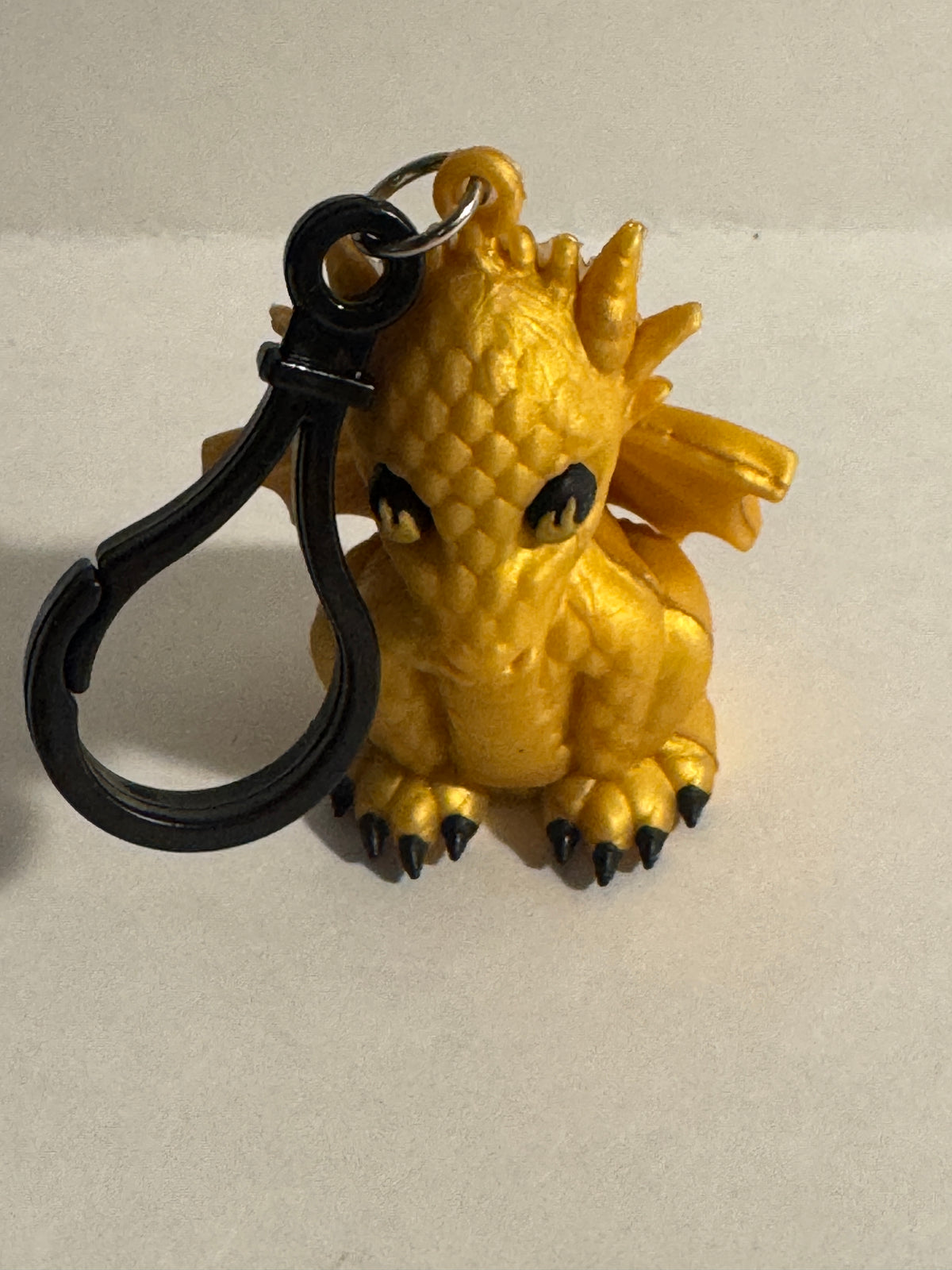 514 - Sitting Rubber Gold Dragon Figure Keychain Backpack Clip Game of Thrones