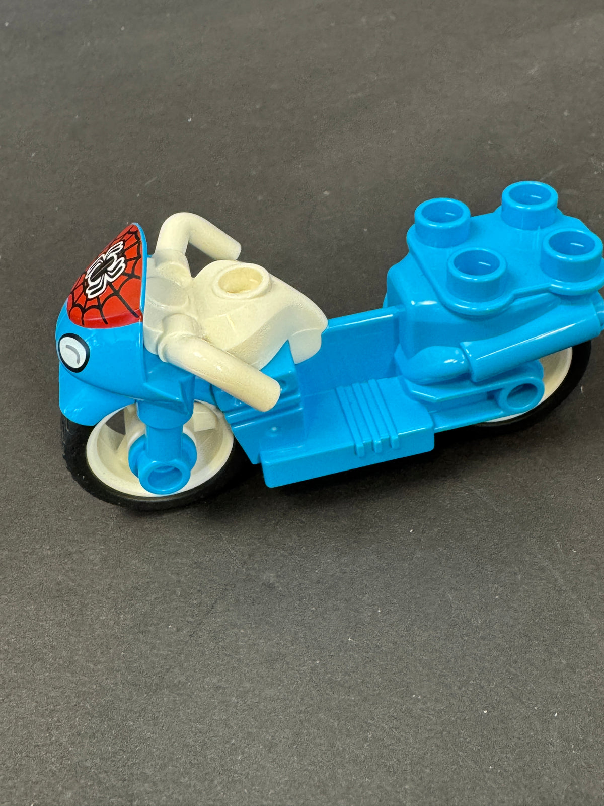 608 - Lego Duplo Vehicle Spider-Man Blue Motorcycle
