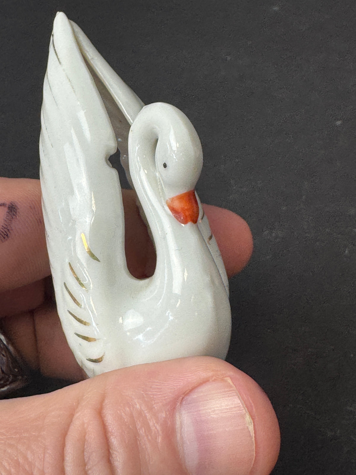 496 - Vintage Occupied Japan SWAN (FOLDED WINGS) porcelain/china figurine
