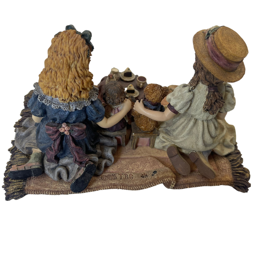 Estate- Tea For Four Yesterday's Child 1995 Figurine