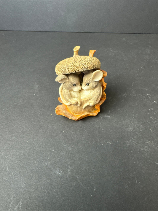 482 - Vintage 1995 Charming Tails Silvestri Acorn Built For Two Figurine