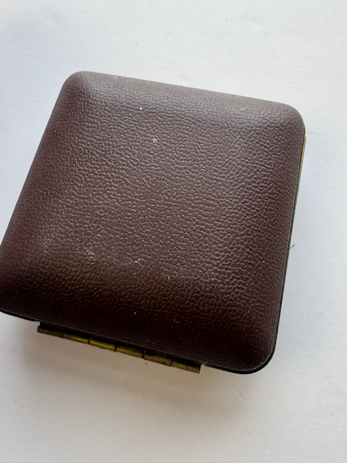516 - Vintage Linden Travel Alarm Watch