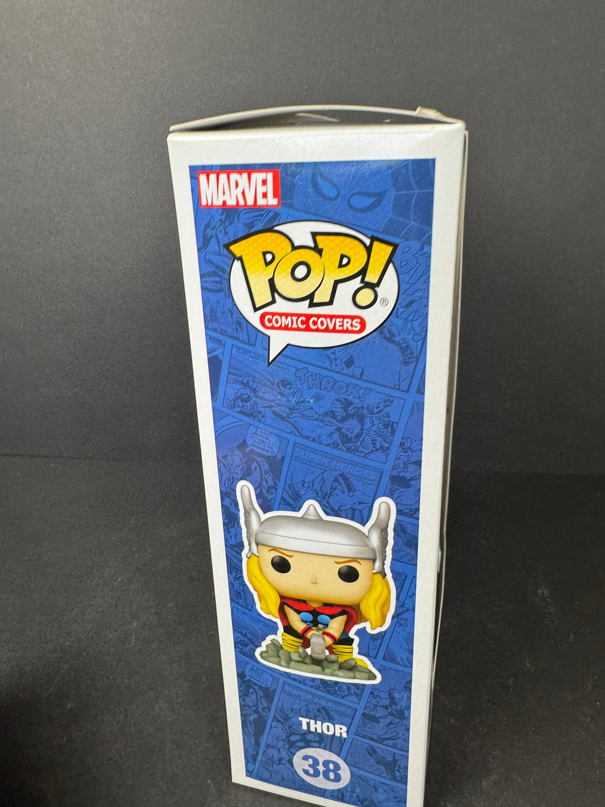 FUNKO POP ! THOR 38 AVENGERS COLLECTION TARGET EXCLUSIVE COMIC COVERS
