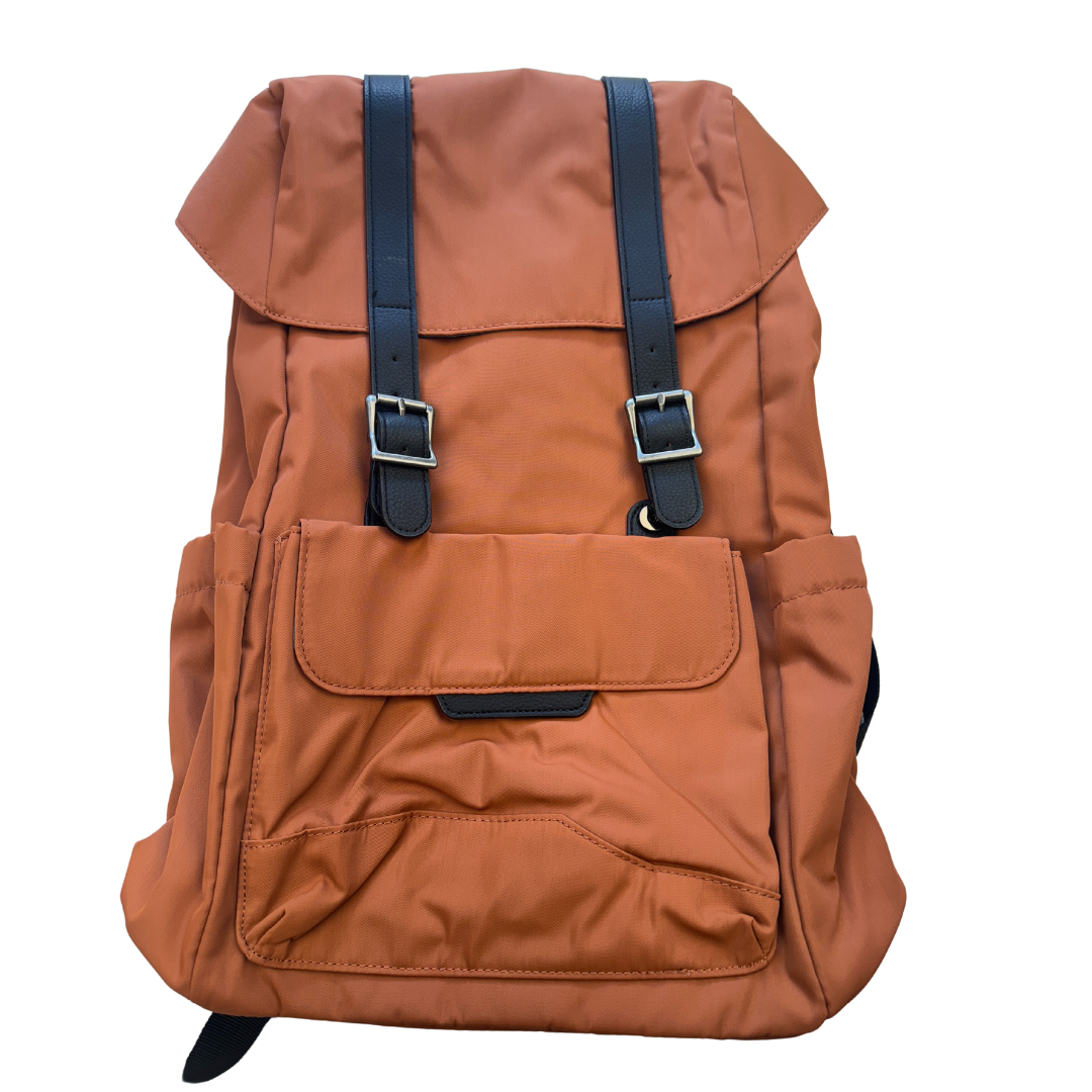Fitted Flap Backpack: Versatile Style for Every Journey!