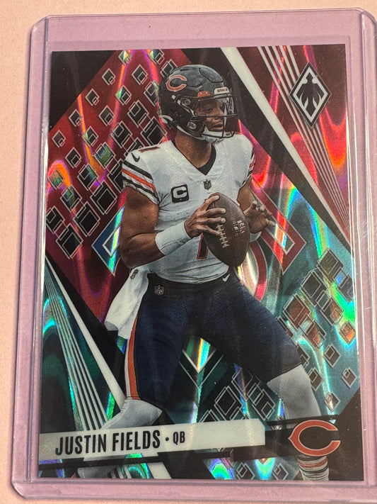 23 Panini Phoenix NFL Justin Fields #26 Bears Red/Teal Insert 25/50