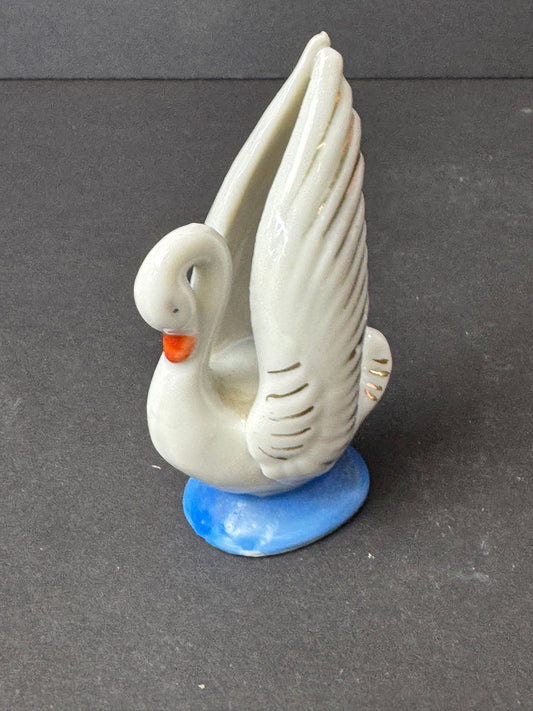 496 - Vintage Occupied Japan SWAN (FOLDED WINGS) porcelain/china figurine