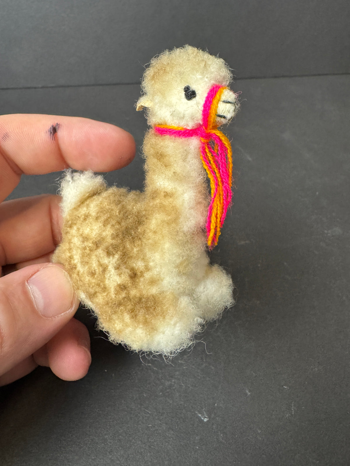 475 - Vintage Peruvian llama/Alpaca/wool? Fur Llama Figurine Handmade?Folk Art Souvenir