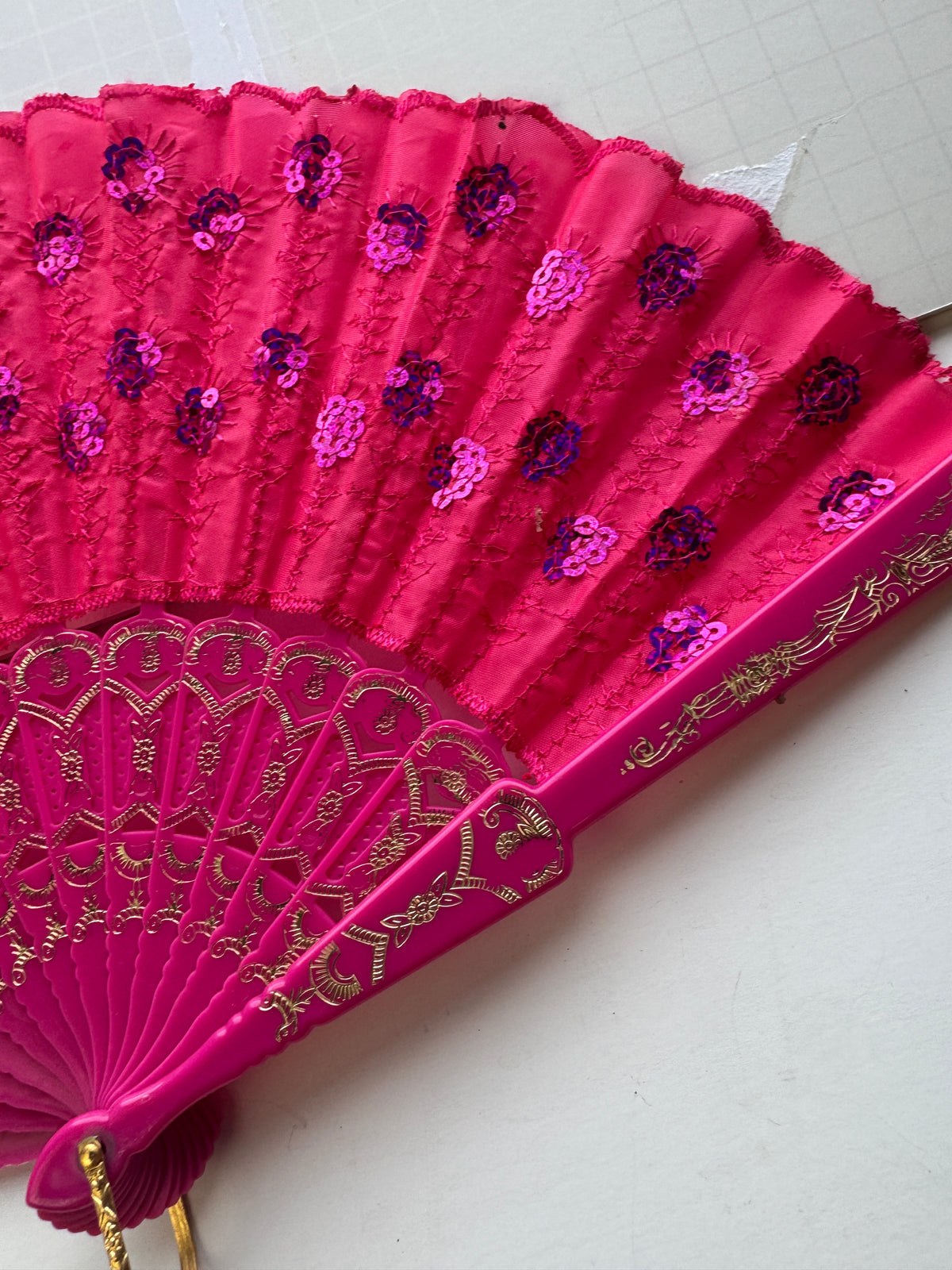 524 - Pink Large Lace Floral Folding Hand Held Plastic Chinese Fan