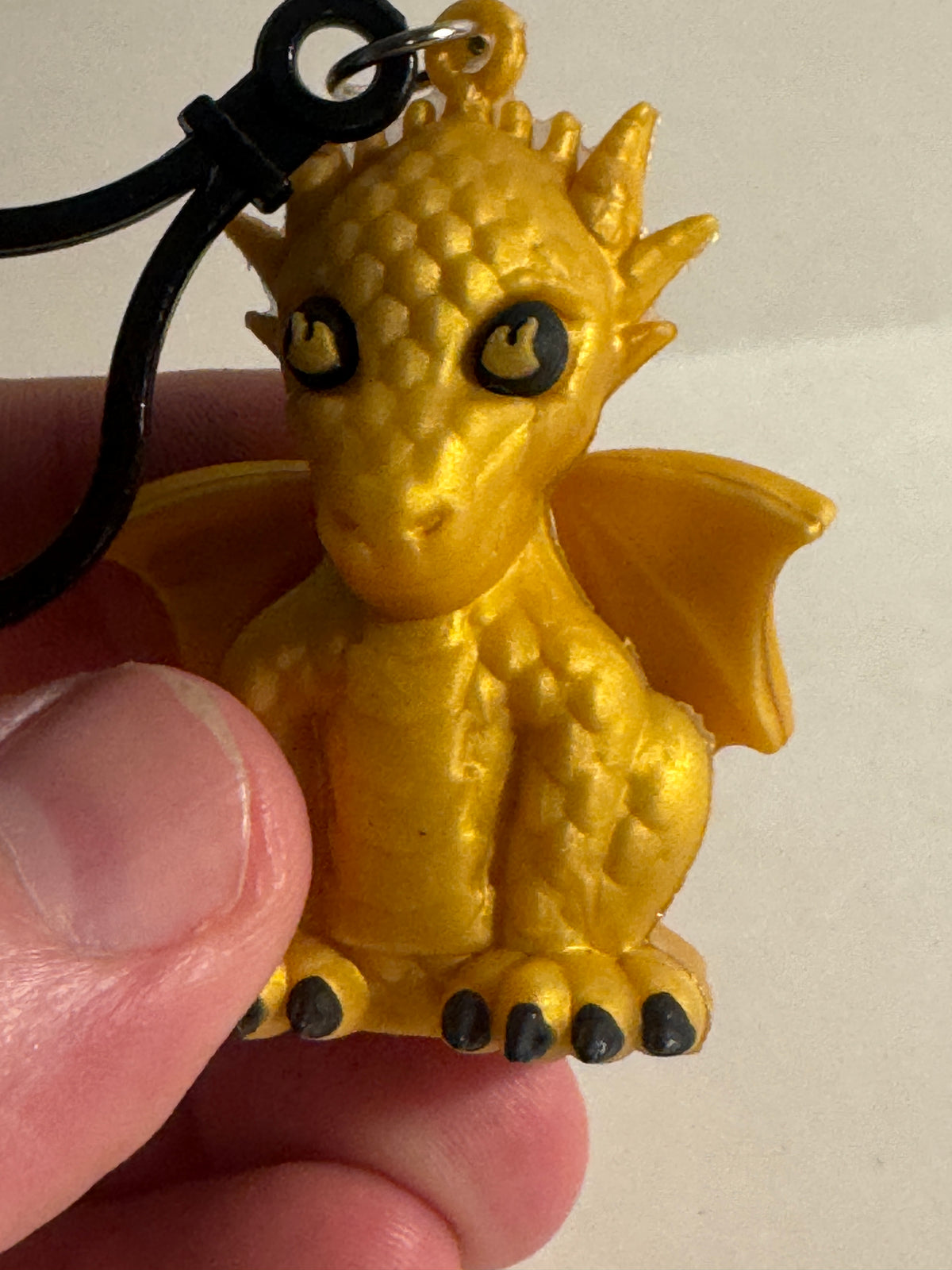 514 - Sitting Rubber Gold Dragon Figure Keychain Backpack Clip Game of Thrones
