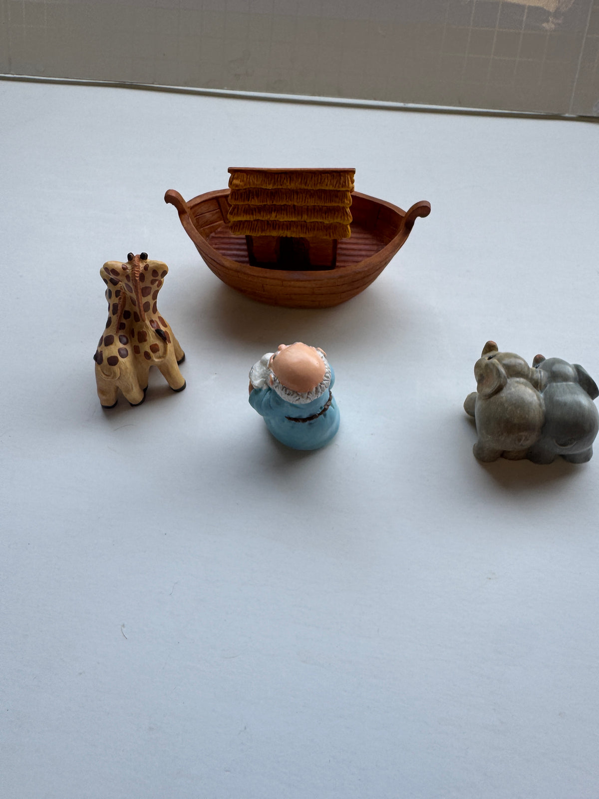 510 - Hallmark Merry Miniatures Noah and Friends, 1996 Story Time figurines, Noah, boat, elephants, giraffes
