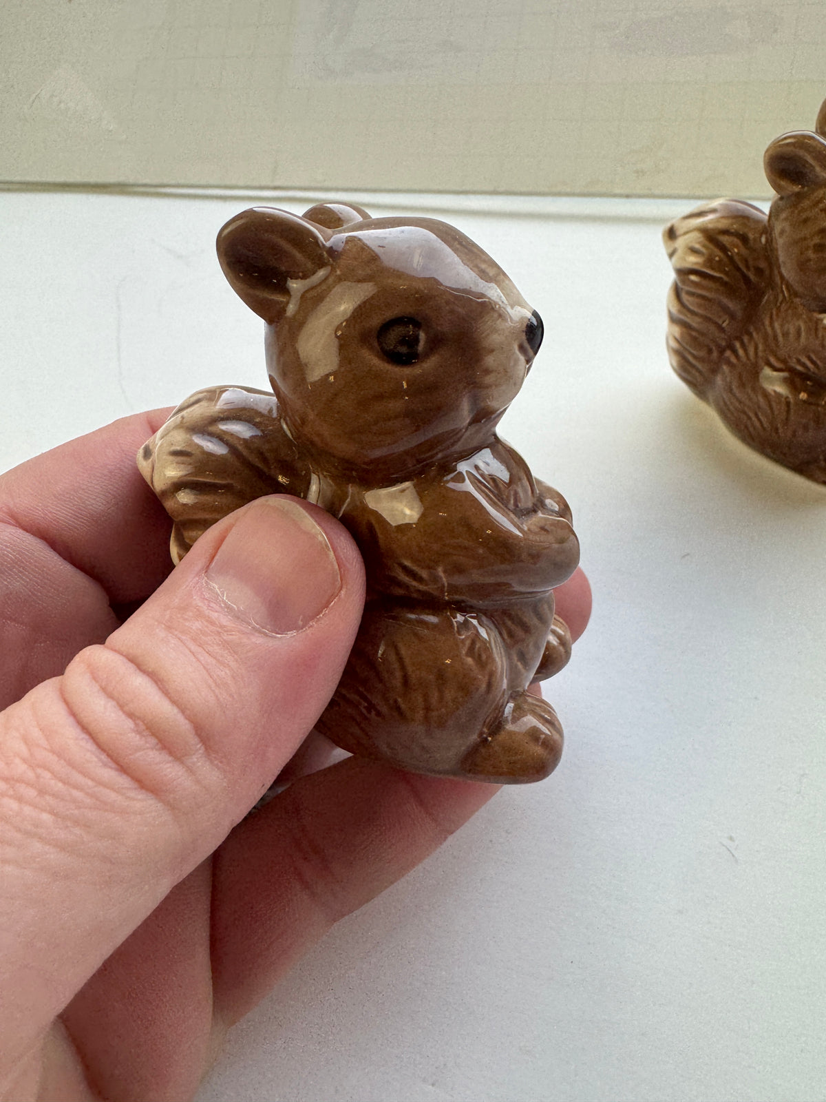 511 - Ceramic Squirrel Salt & Pepper Shaker Set, Brown/White, 2-Piece