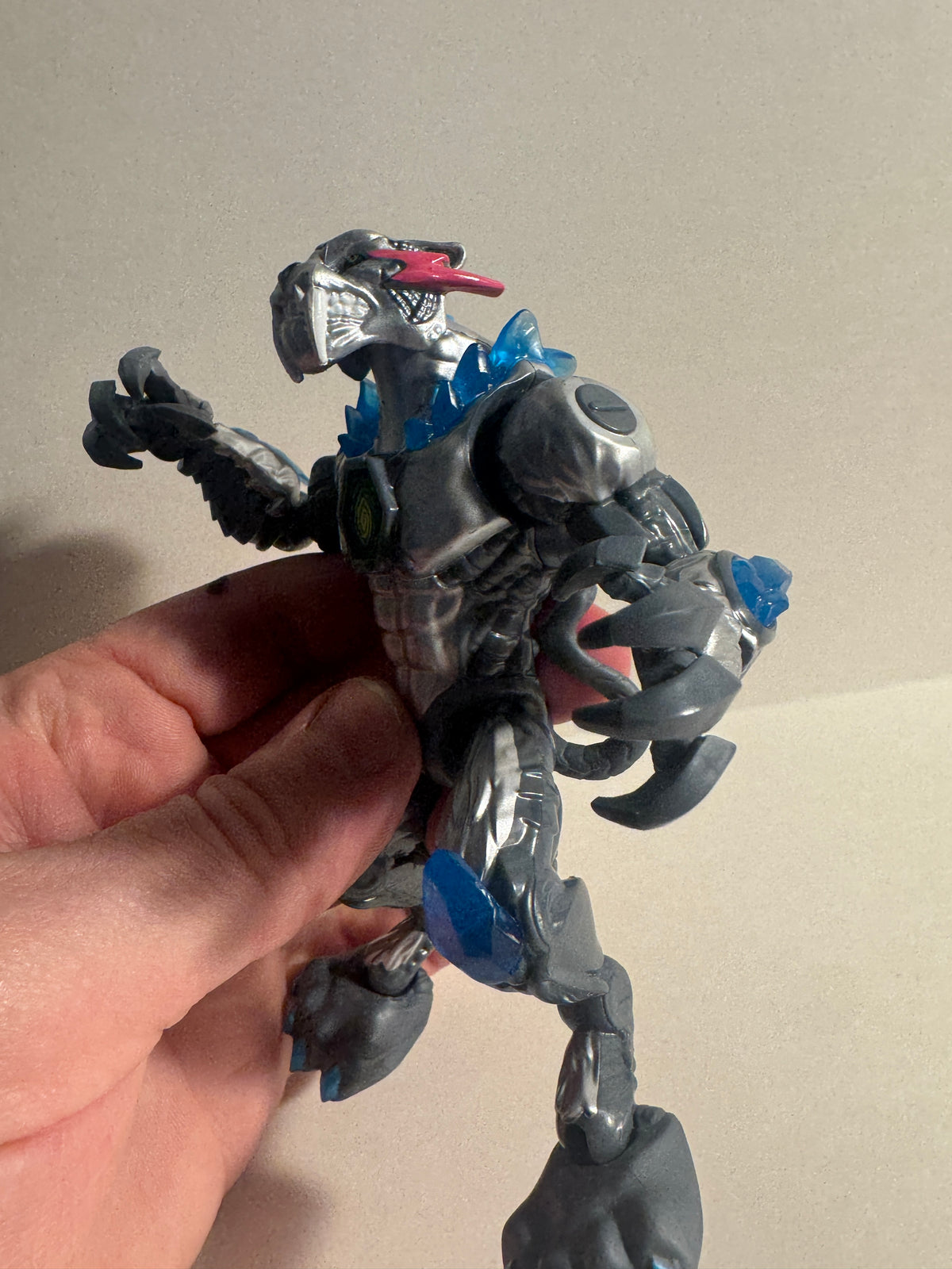 419 - MrBeast Lab Mutators Silver-Byte Panther Action Figure Moose Toys Silver Beast