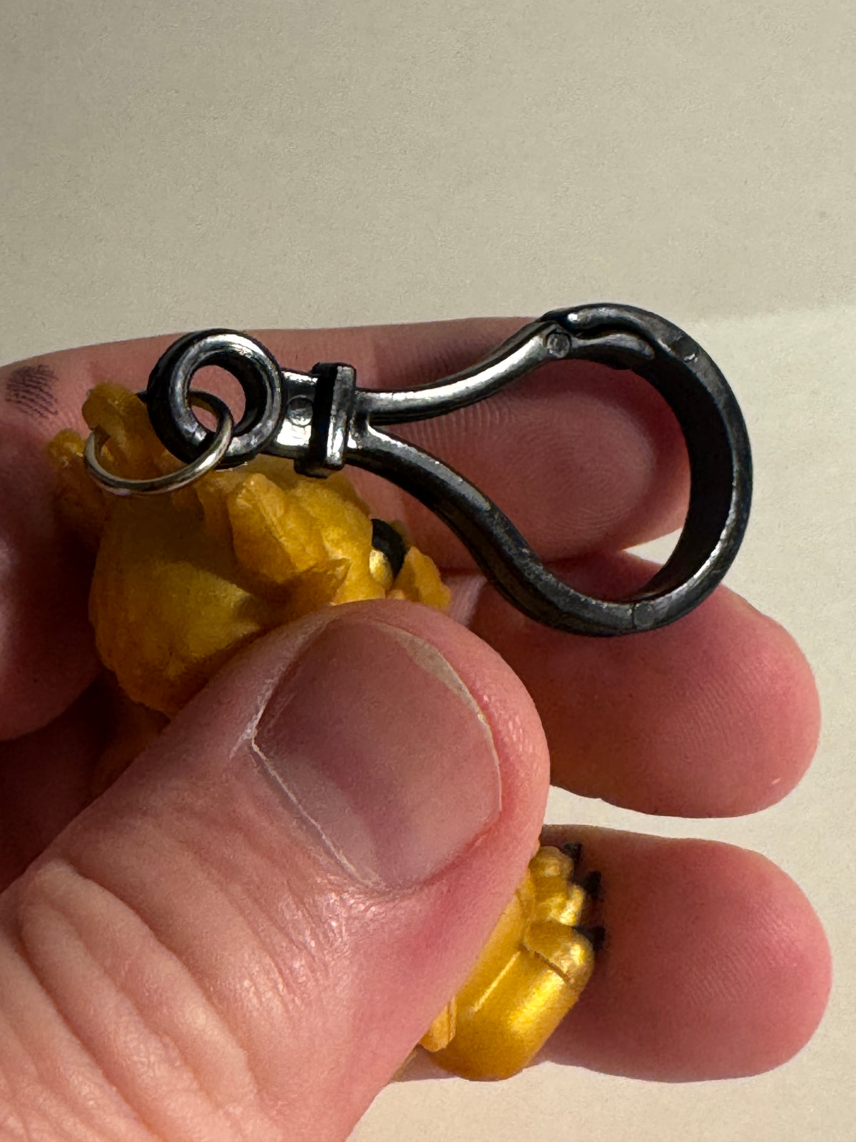 514 - Sitting Rubber Gold Dragon Figure Keychain Backpack Clip Game of Thrones