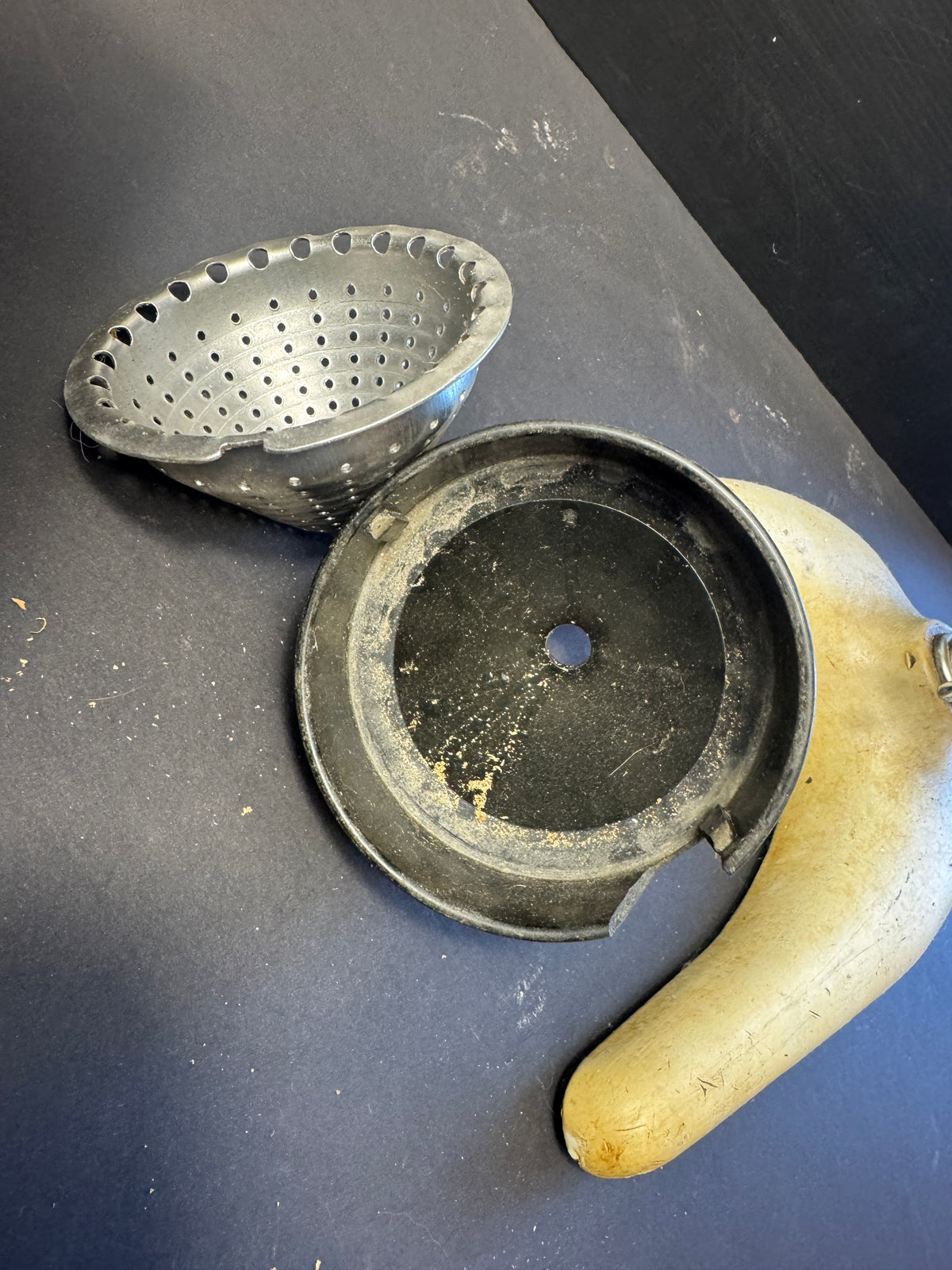 Hamilton Beach 932 Commercial Manual Citrus  Juicer used