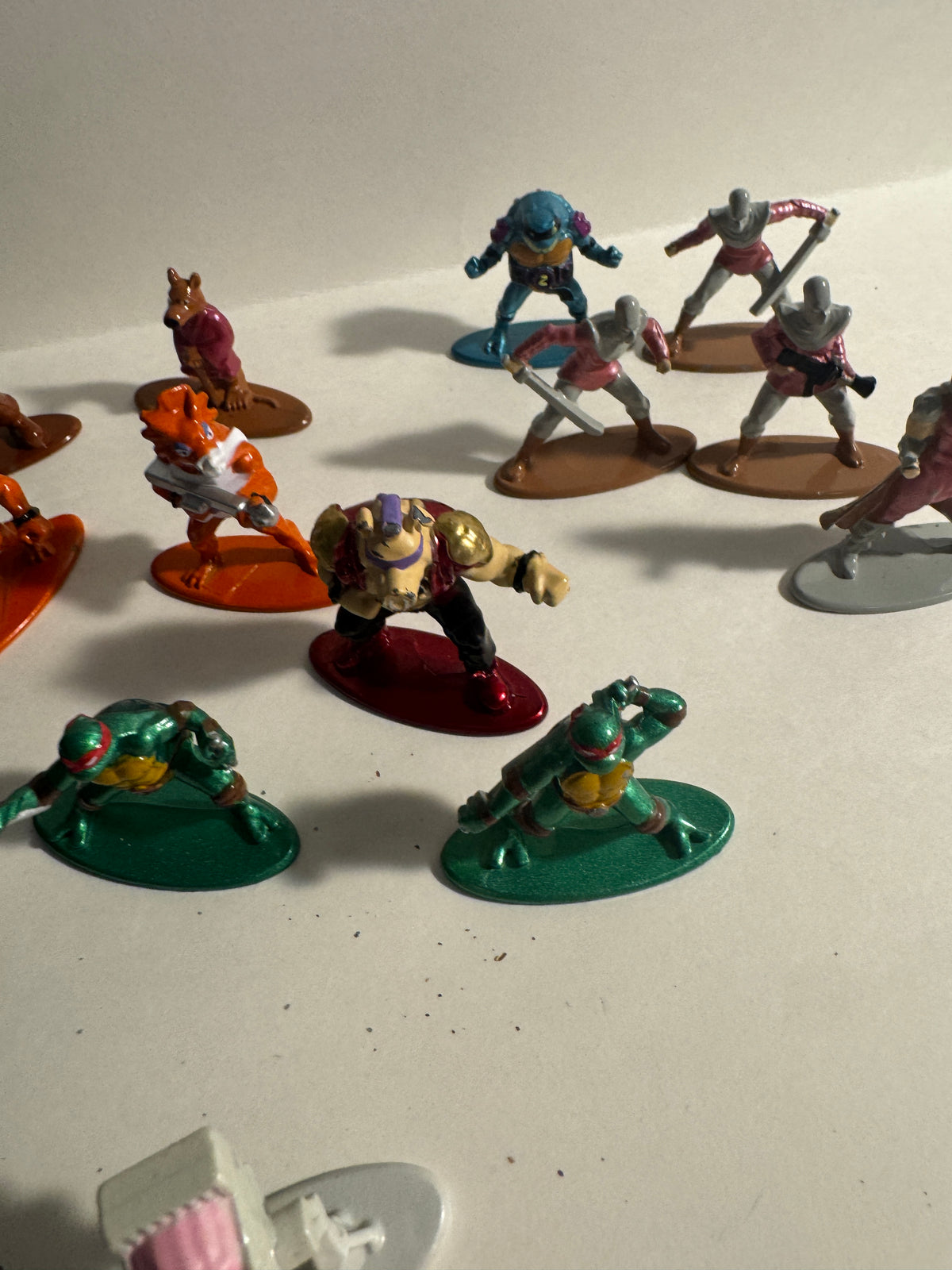 492 - tmnt diecast figures teenage mutant ninja turtles random