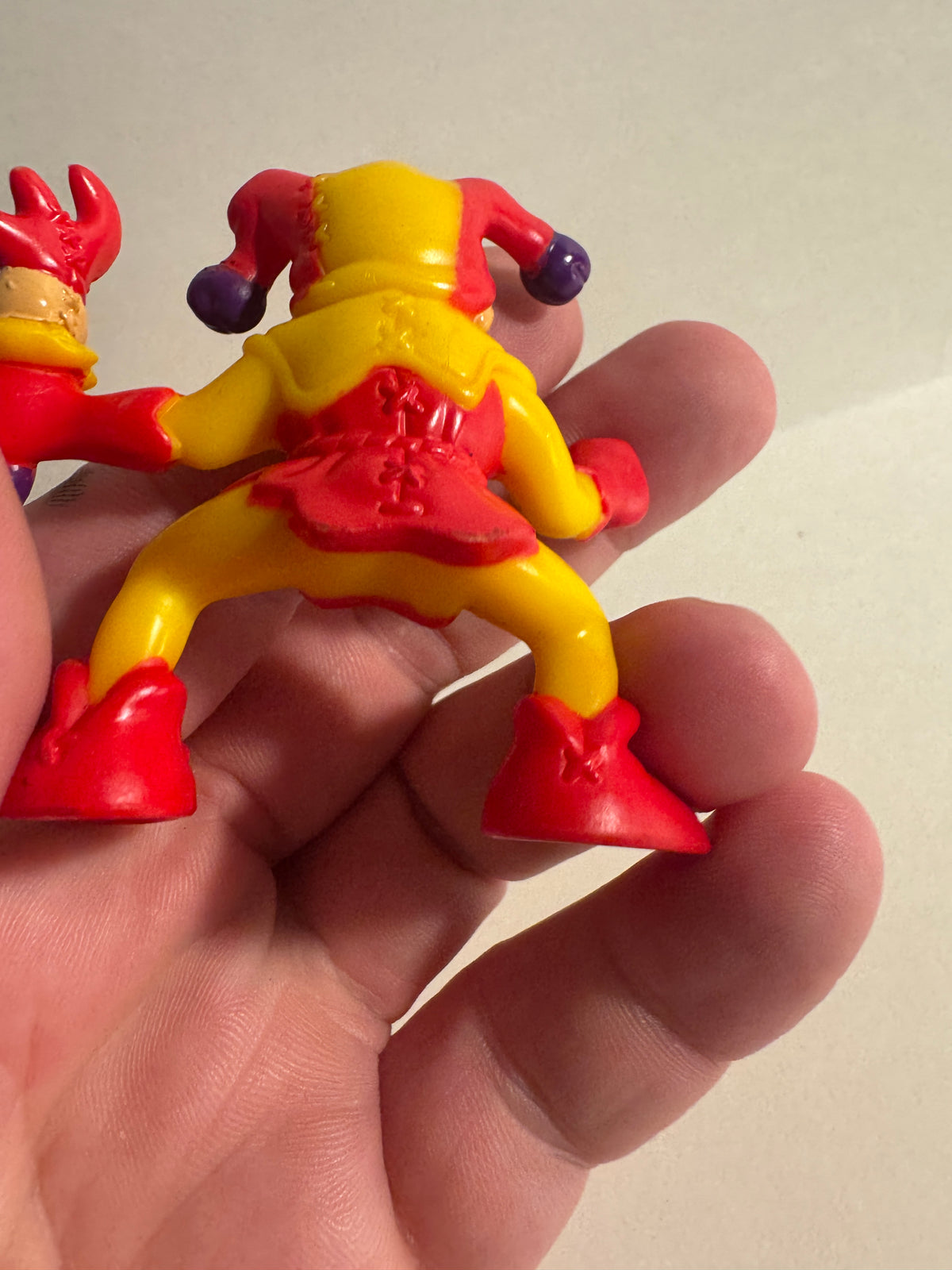 515 - 1999 Fisher Price Great Adventures Magic Castle Court Jester Figure Yellow Red