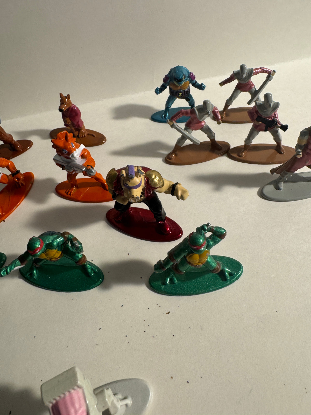 492 - tmnt diecast figures teenage mutant ninja turtles random