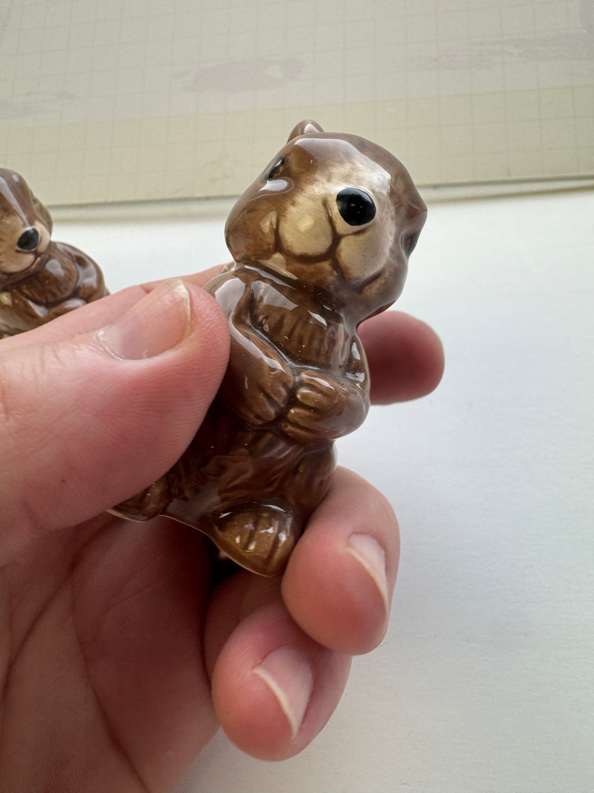 511 - Ceramic Squirrel Salt & Pepper Shaker Set, Brown/White, 2-Piece