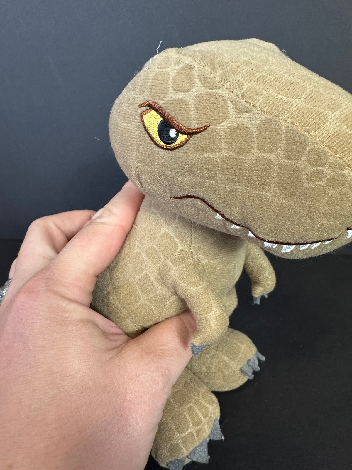 142 - Jurassic World 9” Dinosaur Plush Stuffed Animal Toy T-Rex