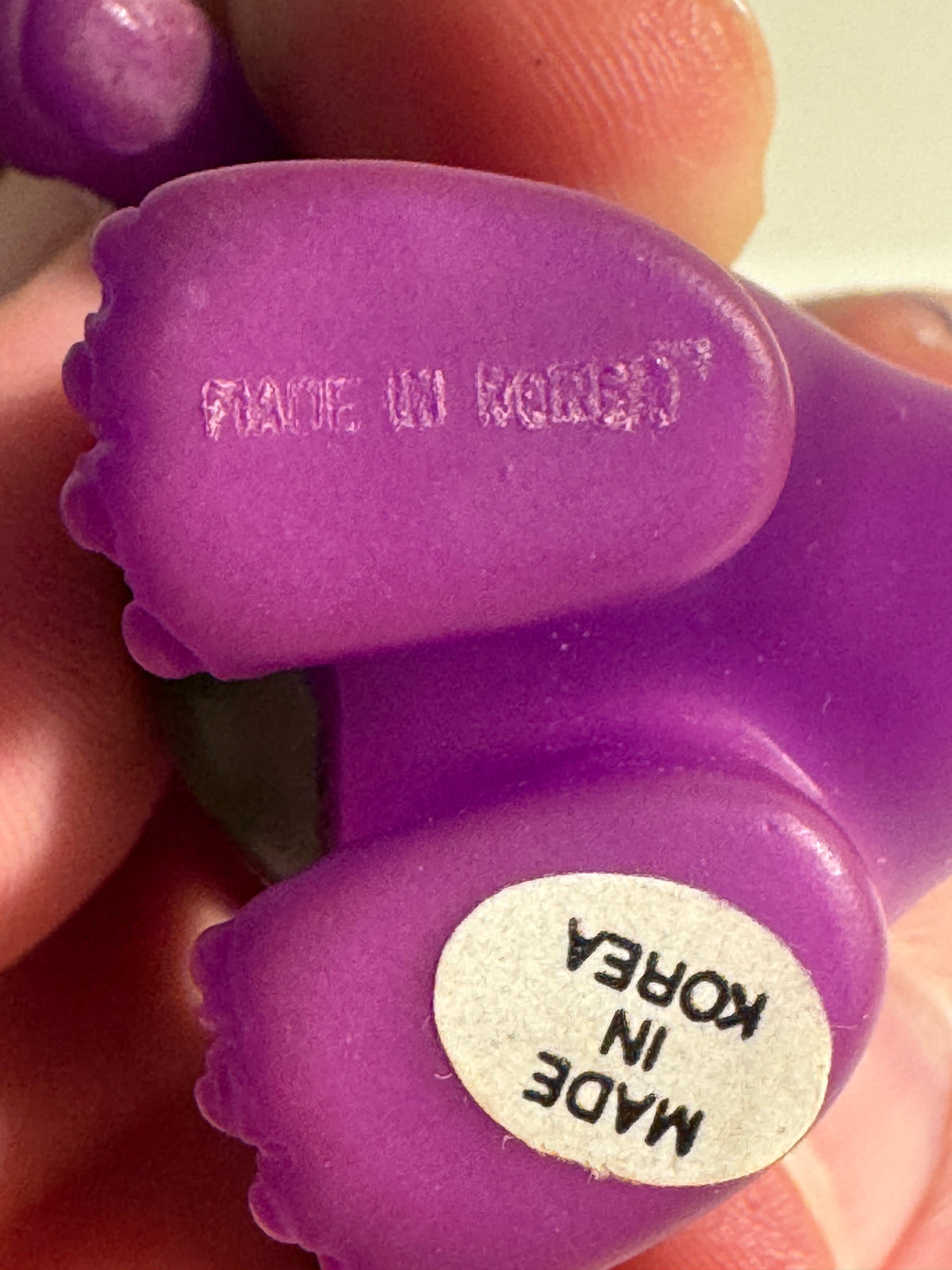 480 - Vintage 90s Barney Purple Dinosaur Keychain Kids TV Character Toy Collectible
