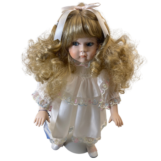 Estate- Porcelain Doll Seymour Mann 16" lashes!