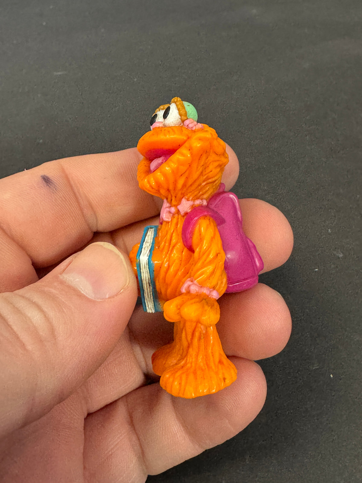 616 - Vintage Zoe Sesame Street PVC Figure School Book