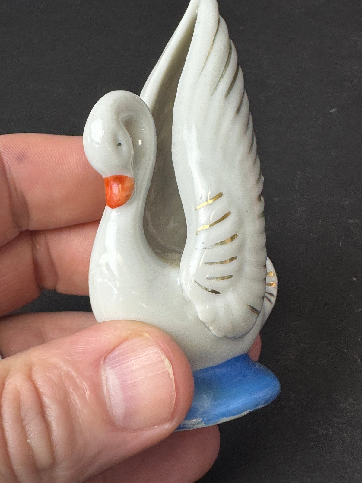 496 - Vintage Occupied Japan SWAN (FOLDED WINGS) porcelain/china figurine
