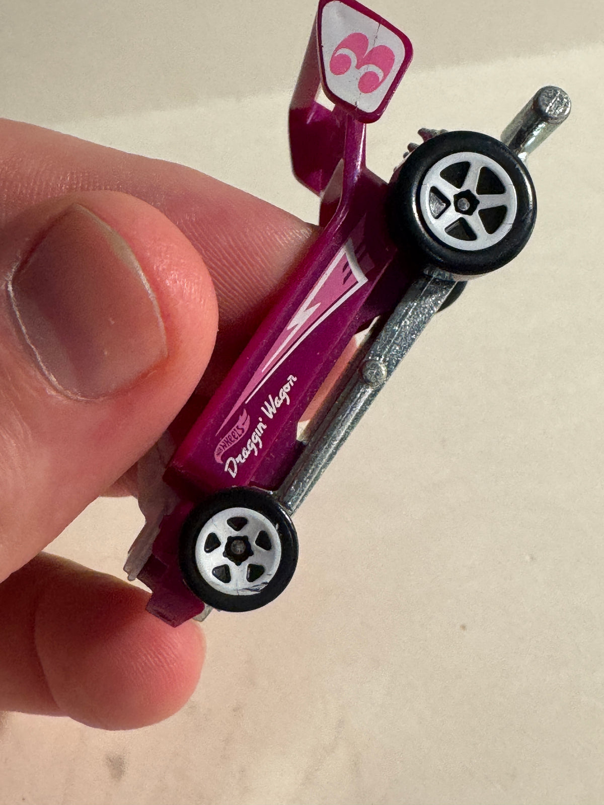 553 - 2024 Hot Wheels Draggin' Wagon PURPLE HW Ride-Ons 1:64 DIECAST Toy Race Car