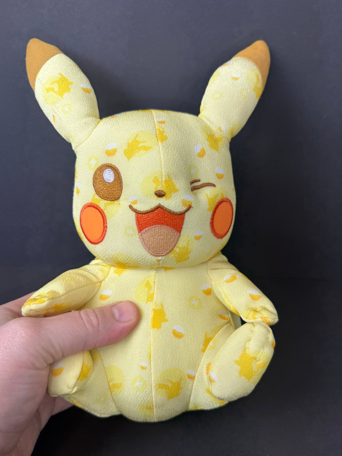 565 - 2016 TOMY Pikachu Winking Plush Pokemon 20th Anniversary Stuffed Figure
