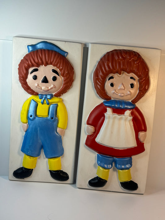 Vtg 1974 Yozie Mold Hand-Painted Ceramic Wall Plaques Raggedy Ann & Andy - MW 74