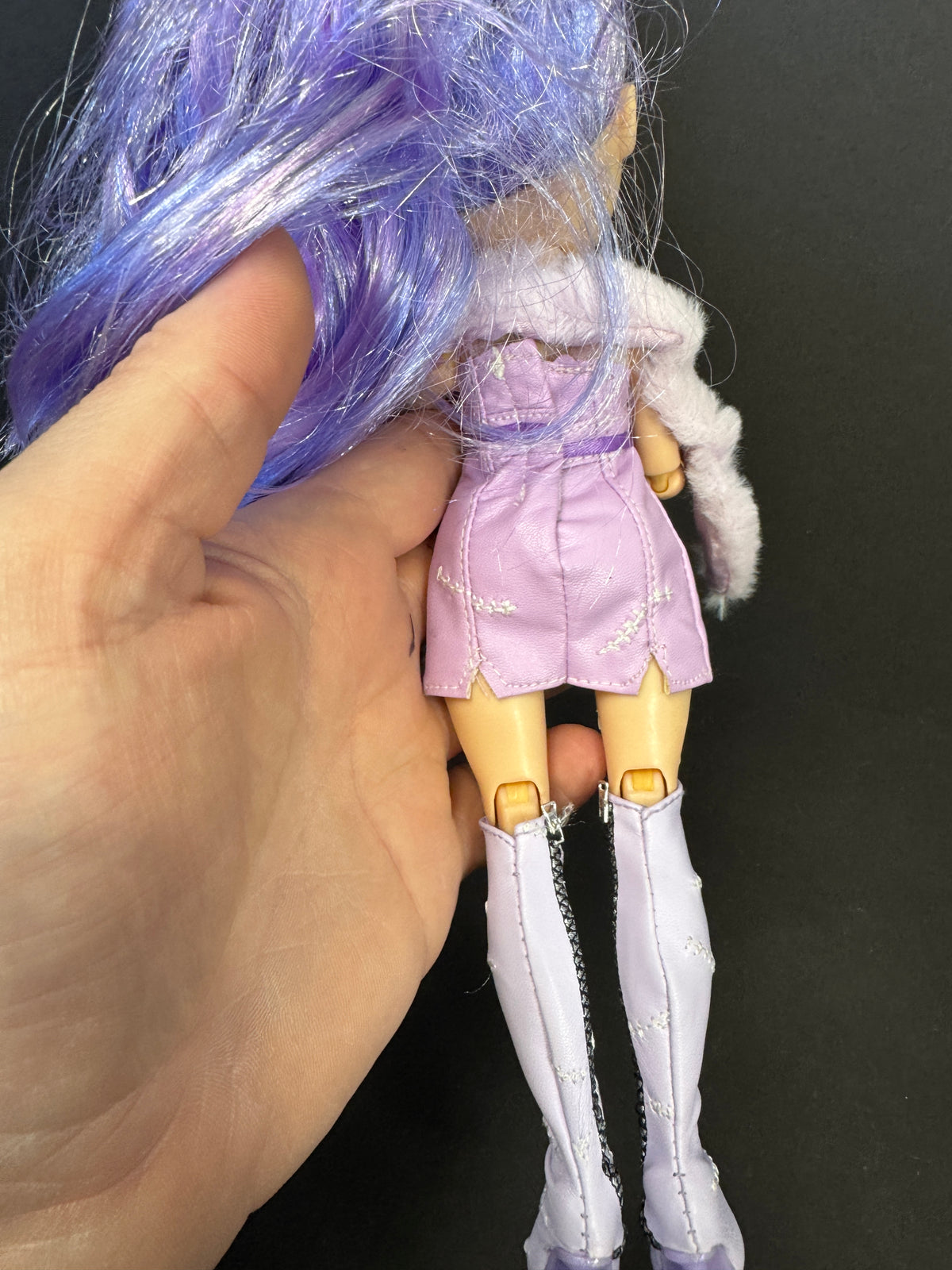 604 - RAINBOW HIGH RAINBOW VISION COSTUME BALL VIOLET WILLOW PURPLE DOLL