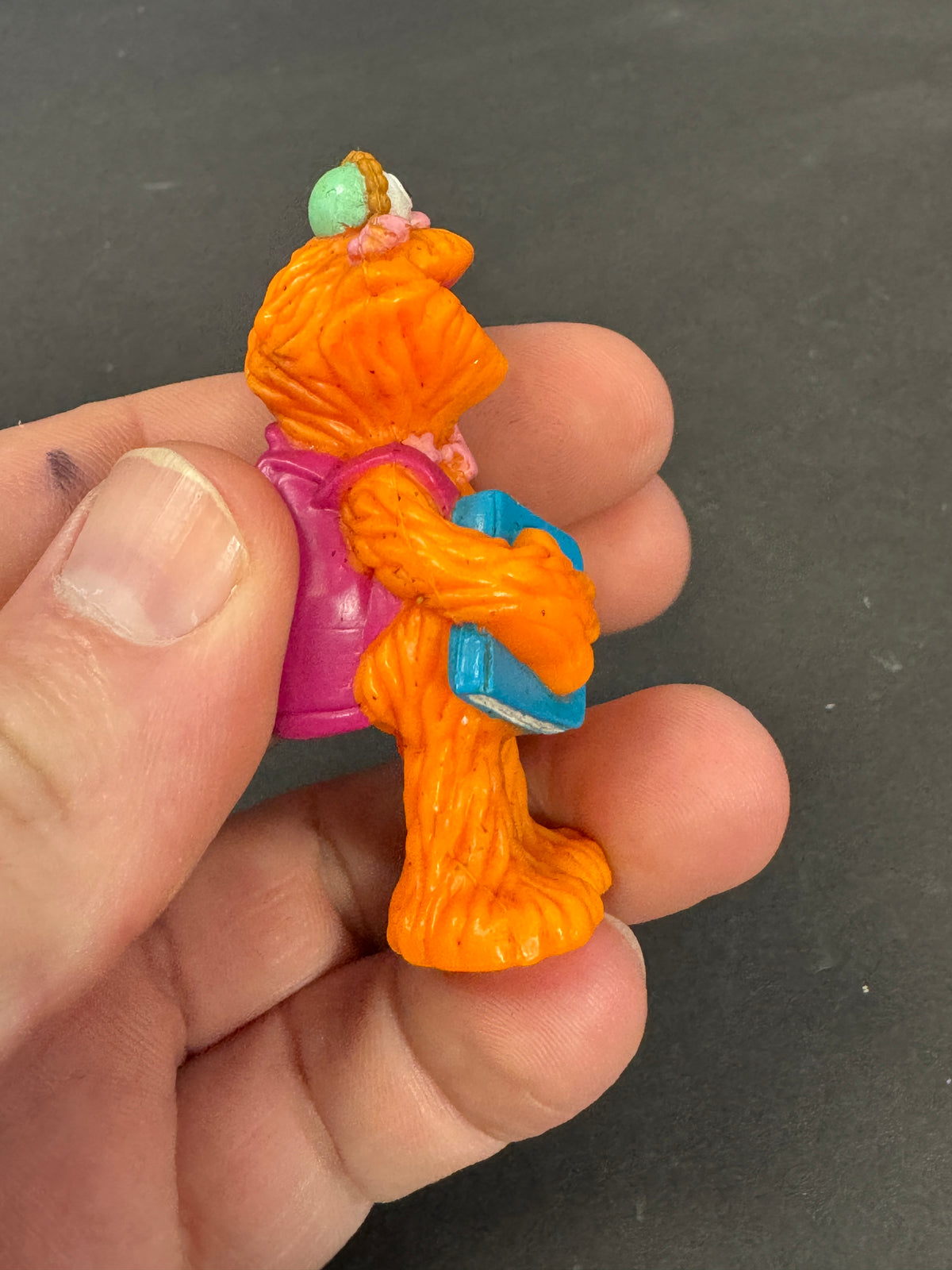 616 - Vintage Zoe Sesame Street PVC Figure School Book