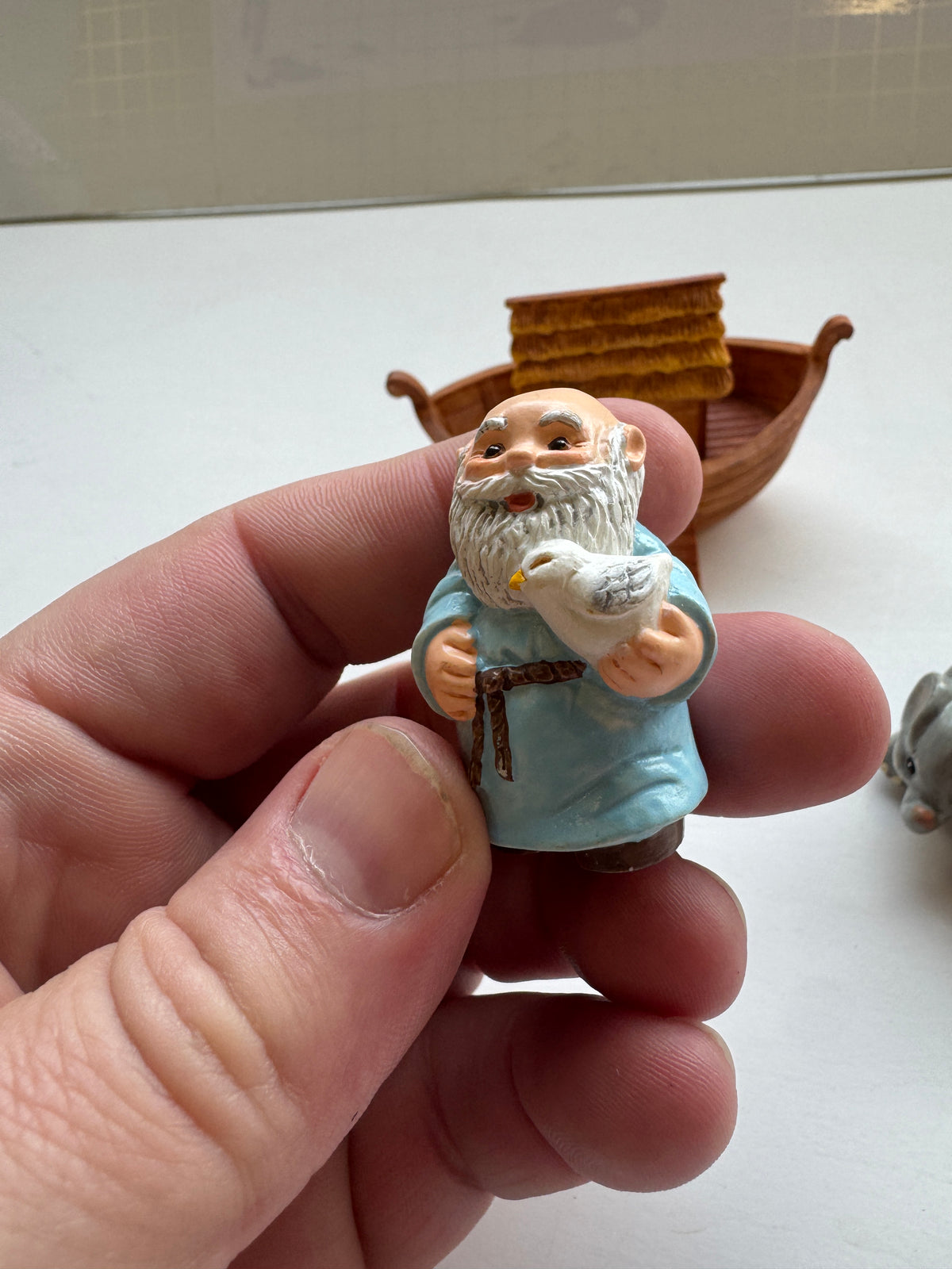 510 - Hallmark Merry Miniatures Noah and Friends, 1996 Story Time figurines, Noah, boat, elephants, giraffes