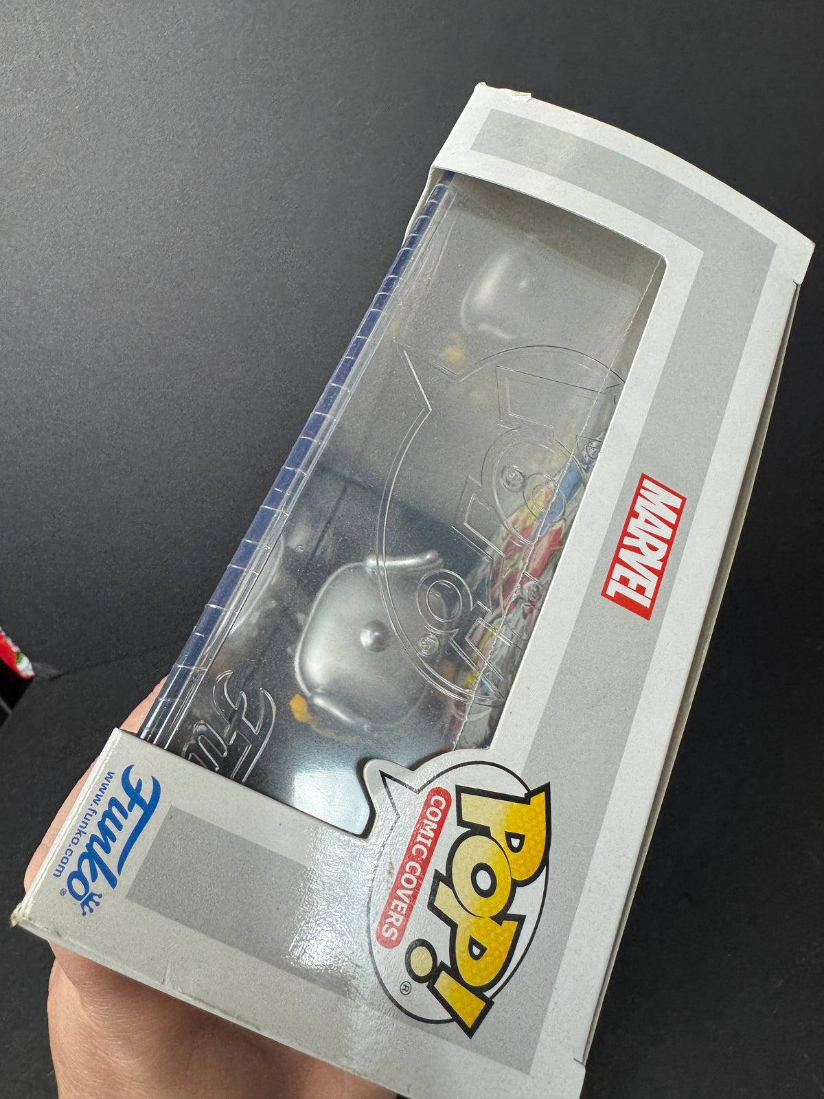 FUNKO POP ! THOR 38 AVENGERS COLLECTION TARGET EXCLUSIVE COMIC COVERS