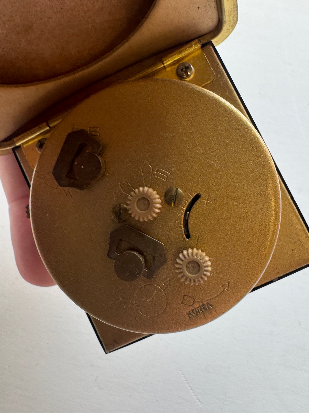 516 - Vintage Linden Travel Alarm Watch