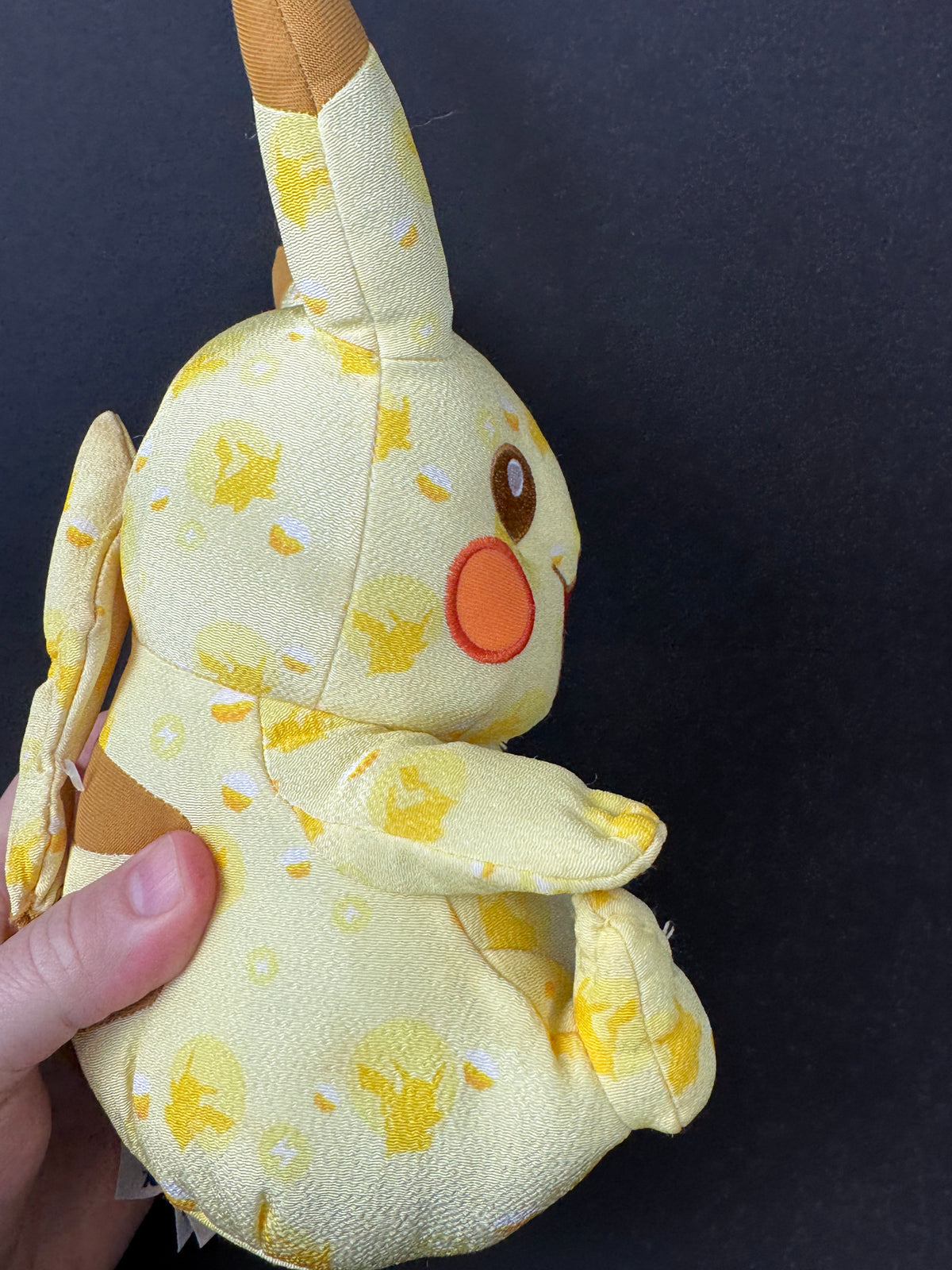 565 - 2016 TOMY Pikachu Winking Plush Pokemon 20th Anniversary Stuffed Figure