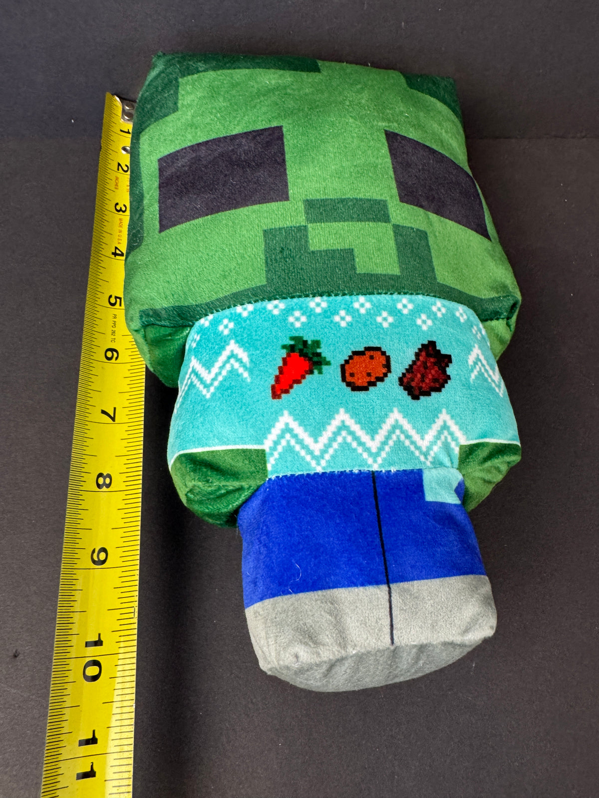 560 - Ruz Minecraft Zombie Plus Green/Blue/Gray