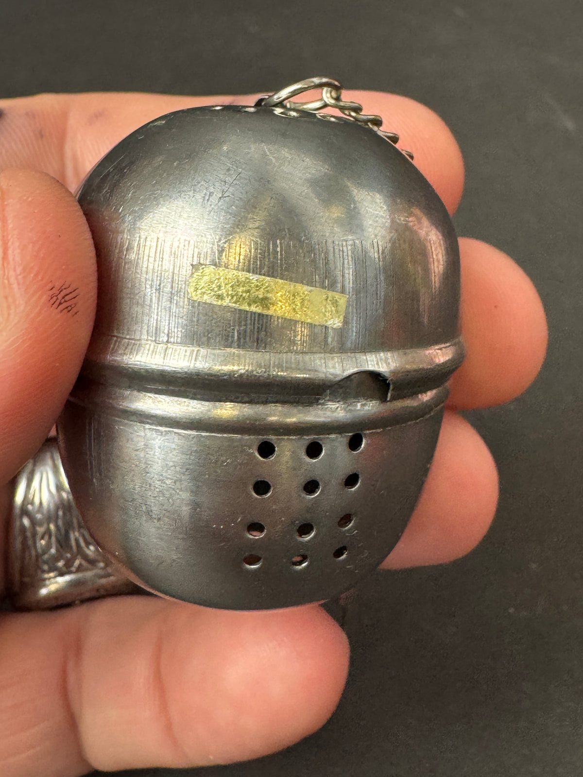 495 - VTG Steel Metal Screw Type Tea Ball Infuser Steeper