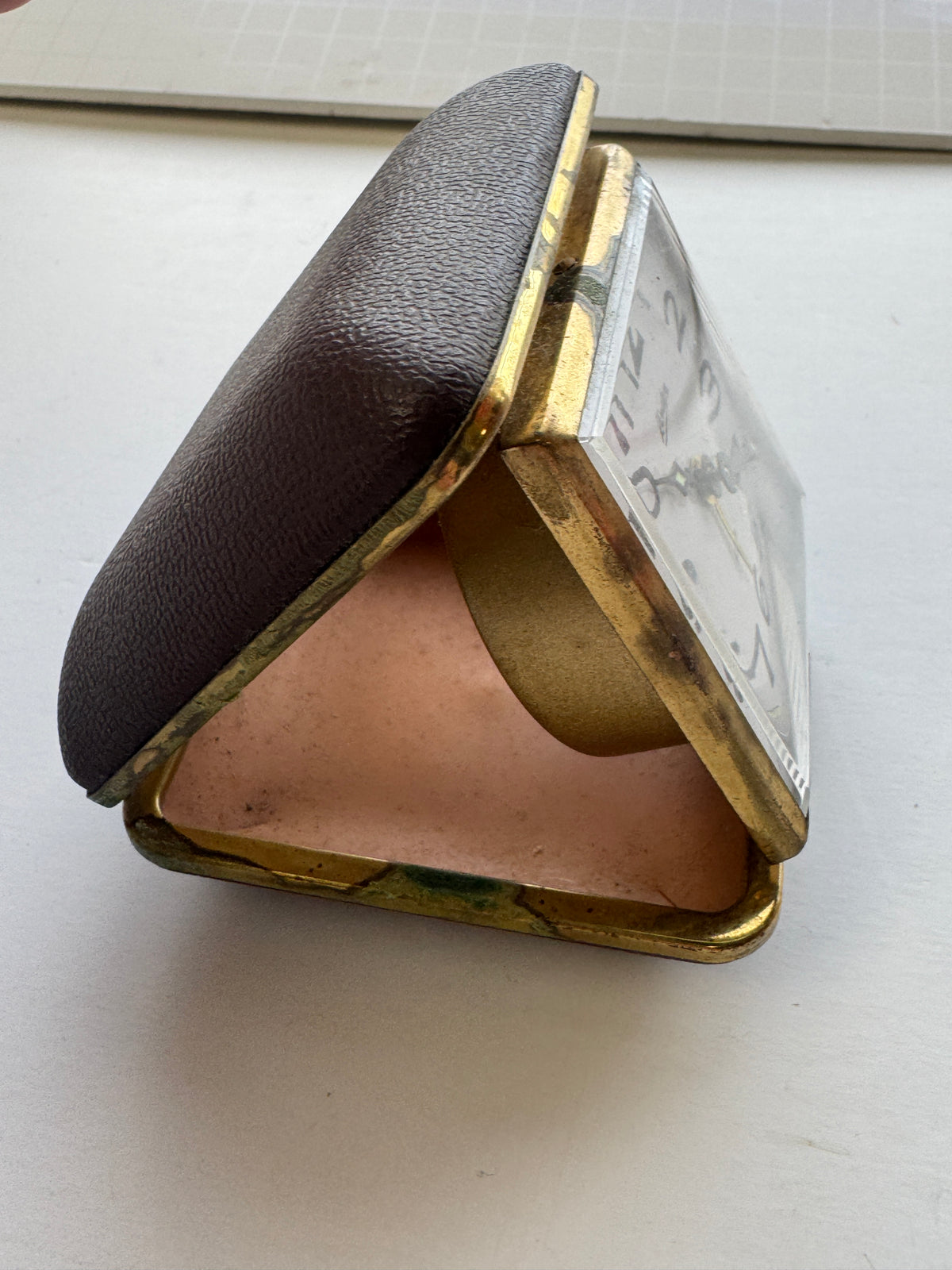 516 - Vintage Linden Travel Alarm Watch