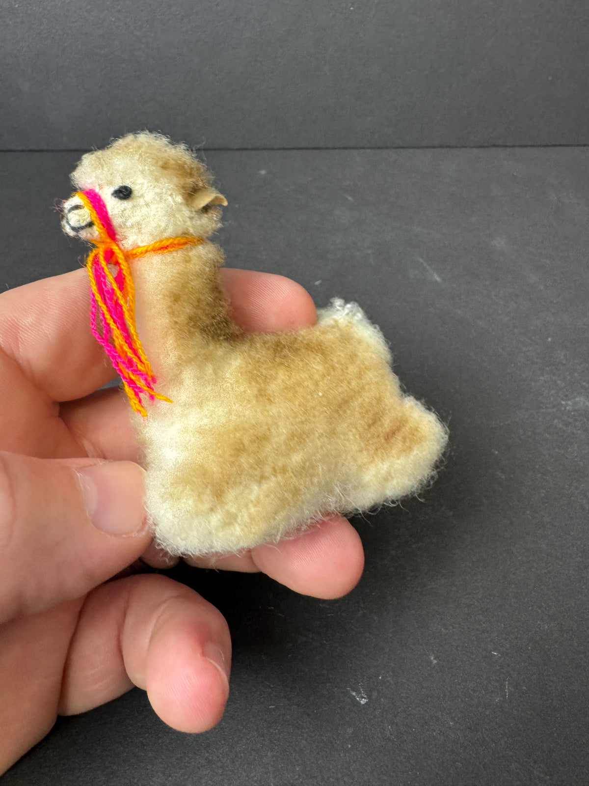 475 - Vintage Peruvian llama/Alpaca/wool? Fur Llama Figurine Handmade?Folk Art Souvenir