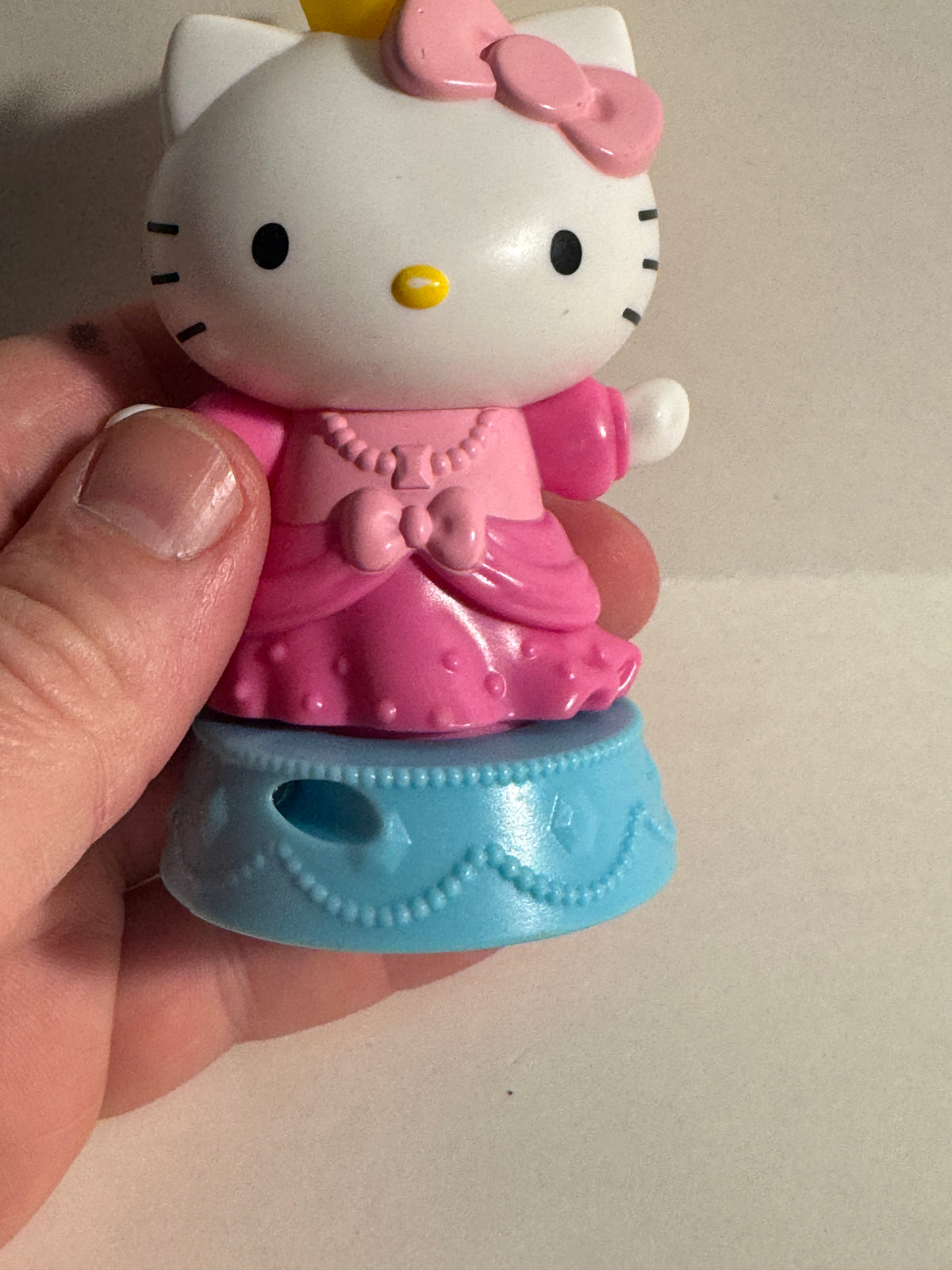 551 - Hello Kitty McDonald’s Happy Meal Toy #3 – Spinning Princess Figure 2019