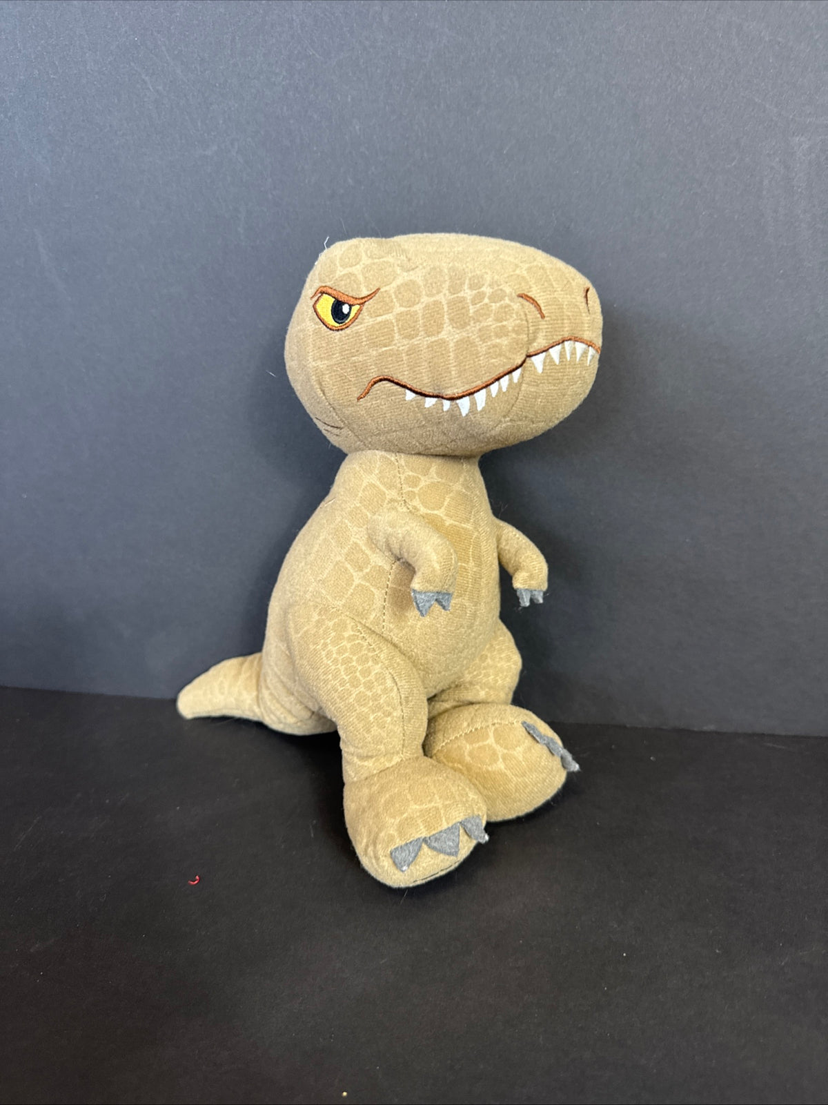 142 - Jurassic World 9” Dinosaur Plush Stuffed Animal Toy T-Rex