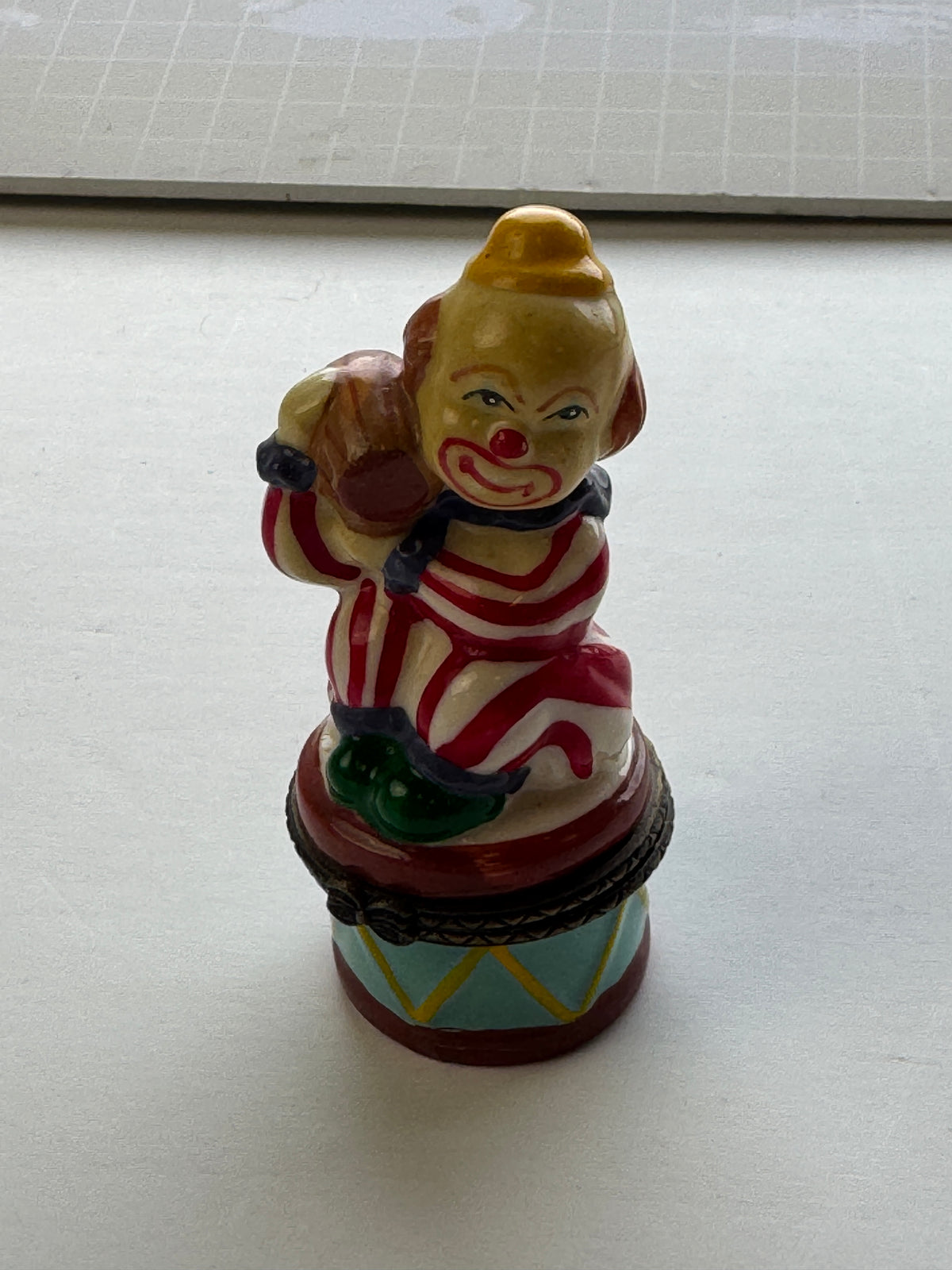 520 - VINTAGE Style Clown Figural Hinged Trinket Box Circus Collectible