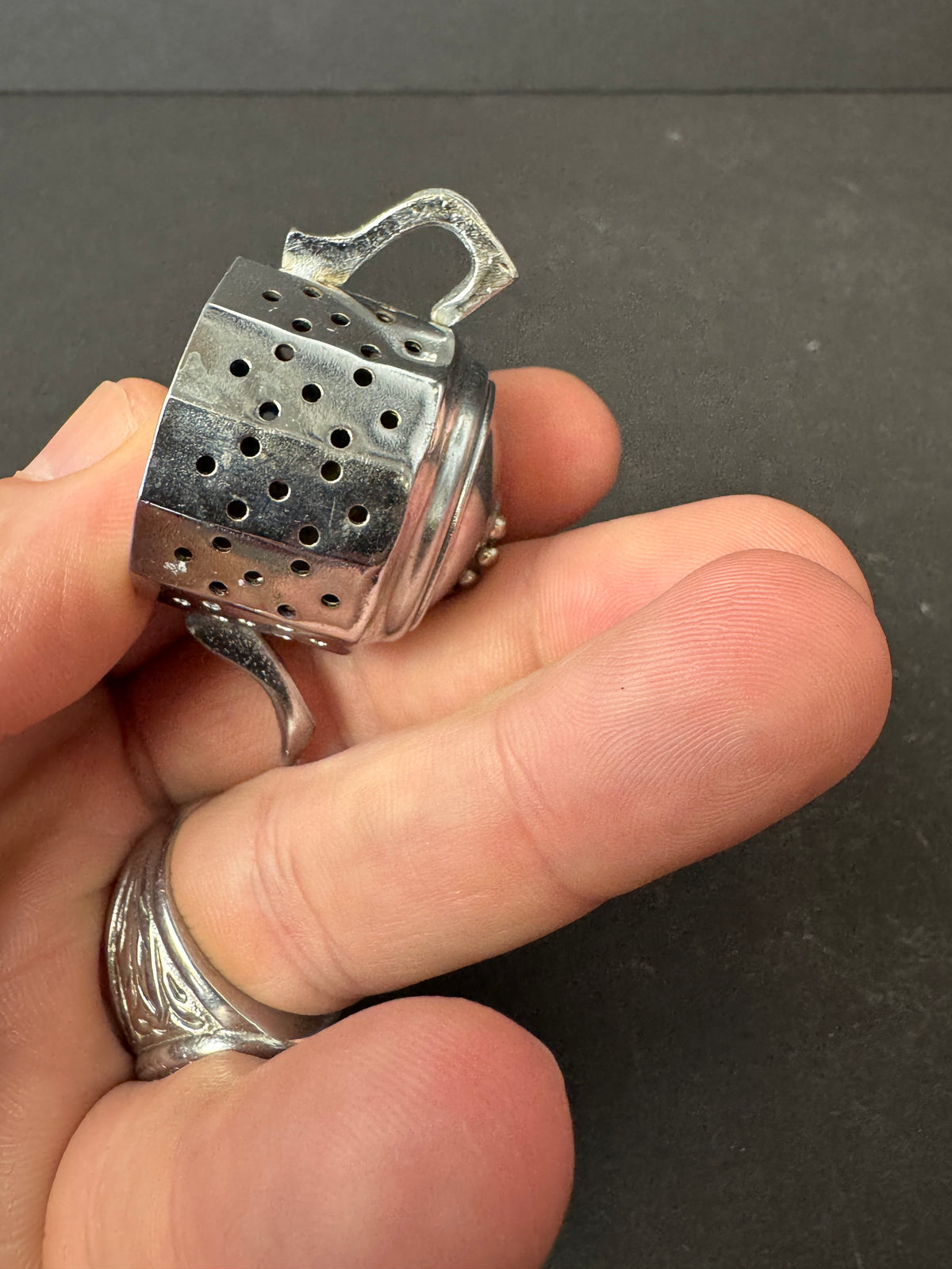 488 - Vintage Shiny Silvertone Tea Holder Strainer Teapot Shape Saucer Chain Tulip Tip