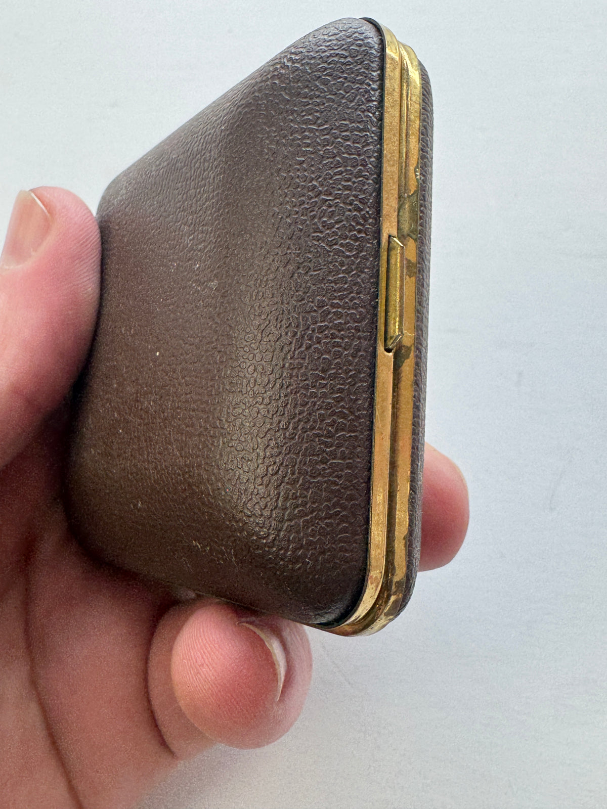516 - Vintage Linden Travel Alarm Watch