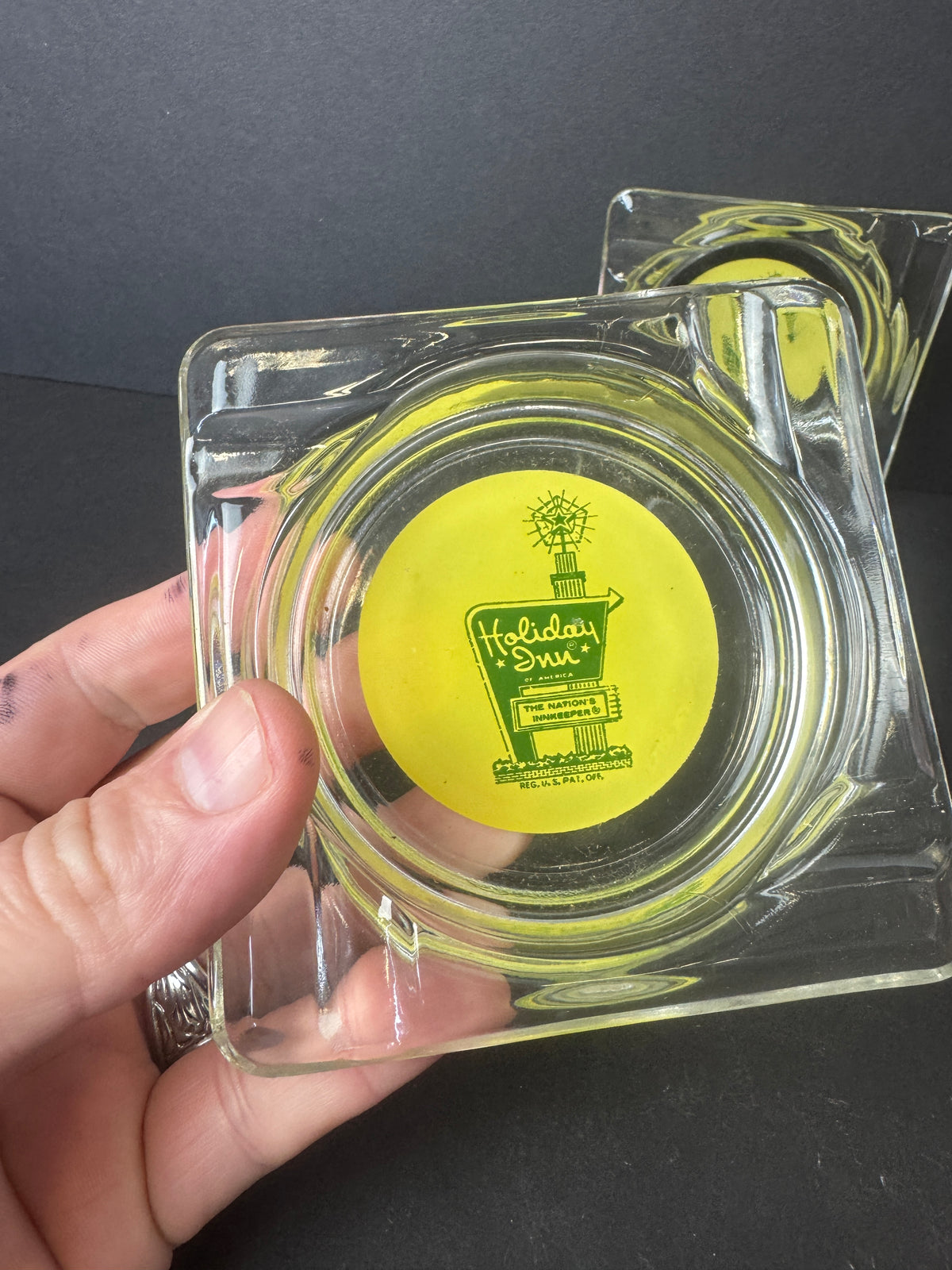 498 - Vintage Holiday Inn Ashtray